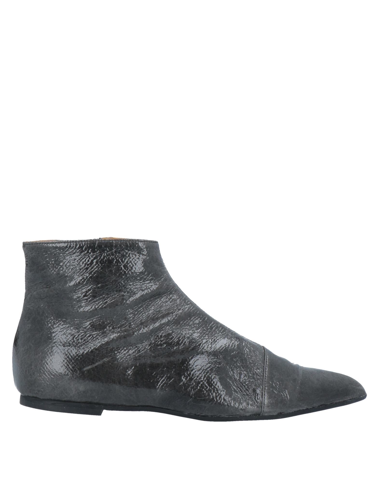 Momoní Ankle Boots In Lead
