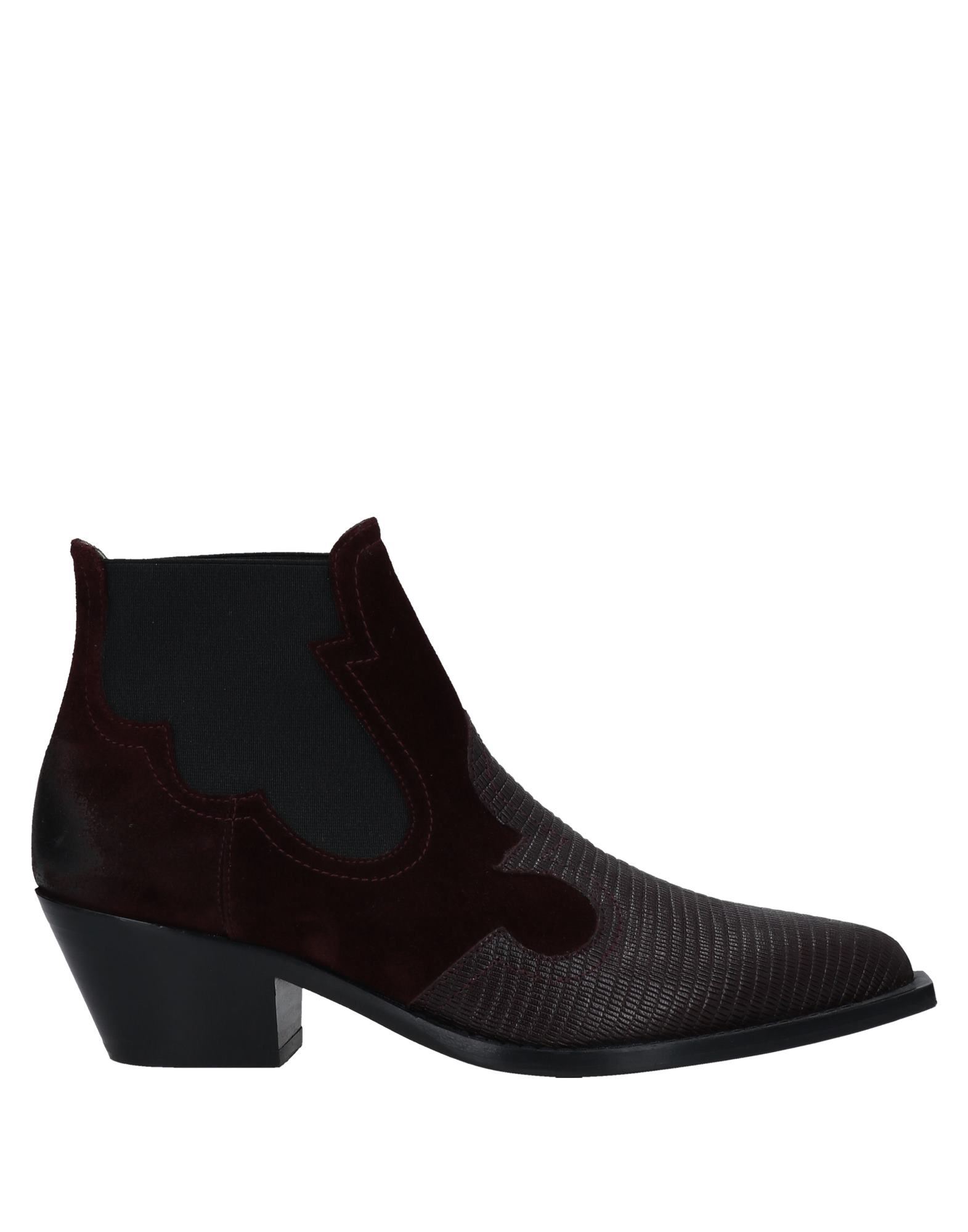 Paola D'arcano Ankle Boots In Maroon