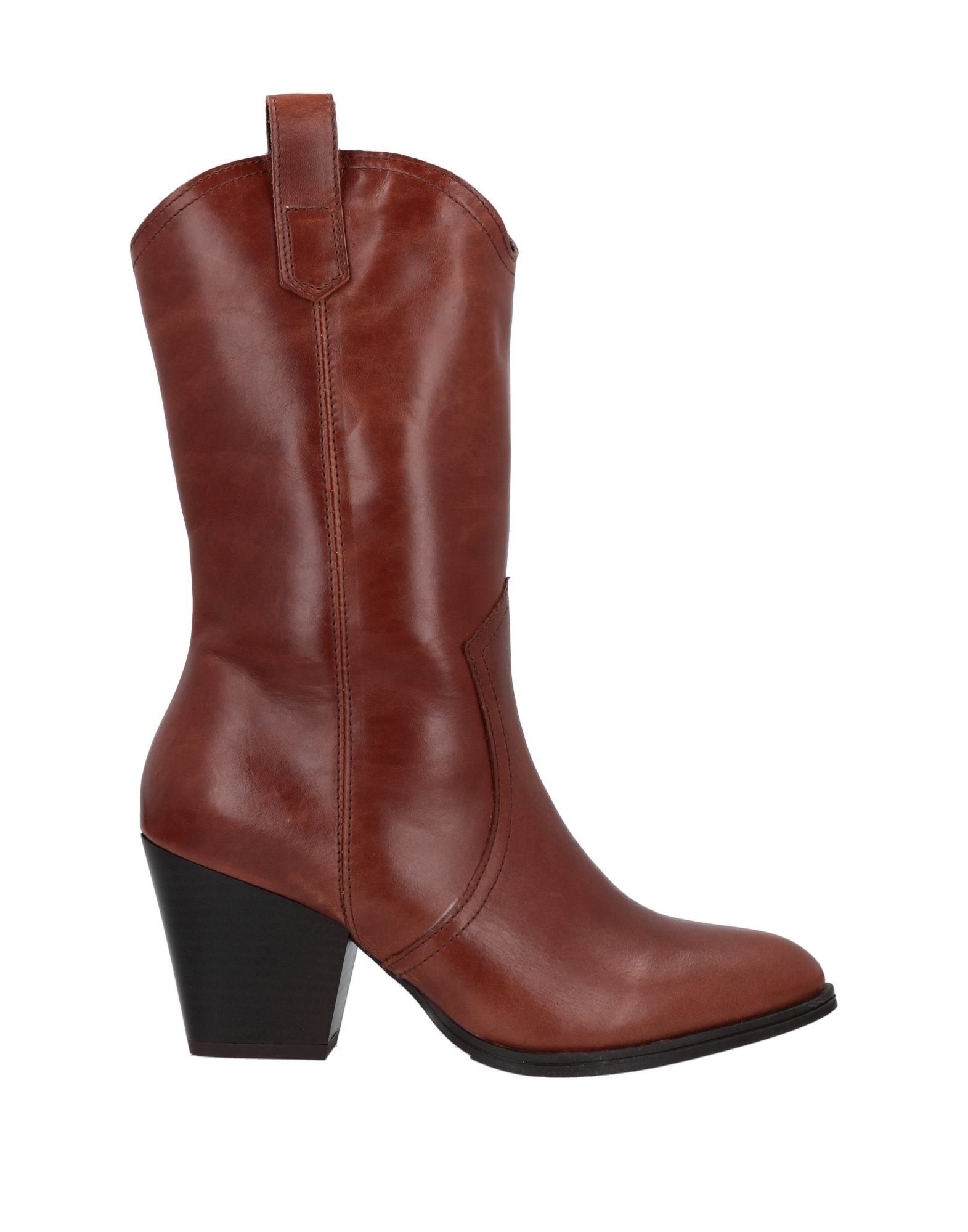 Oroscuro Ankle Boots In Brown