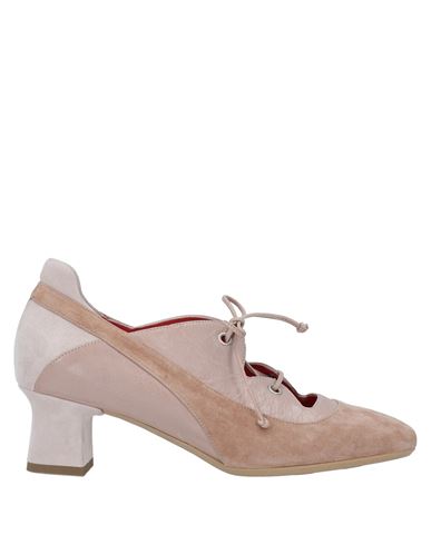 Обувь на шнурках