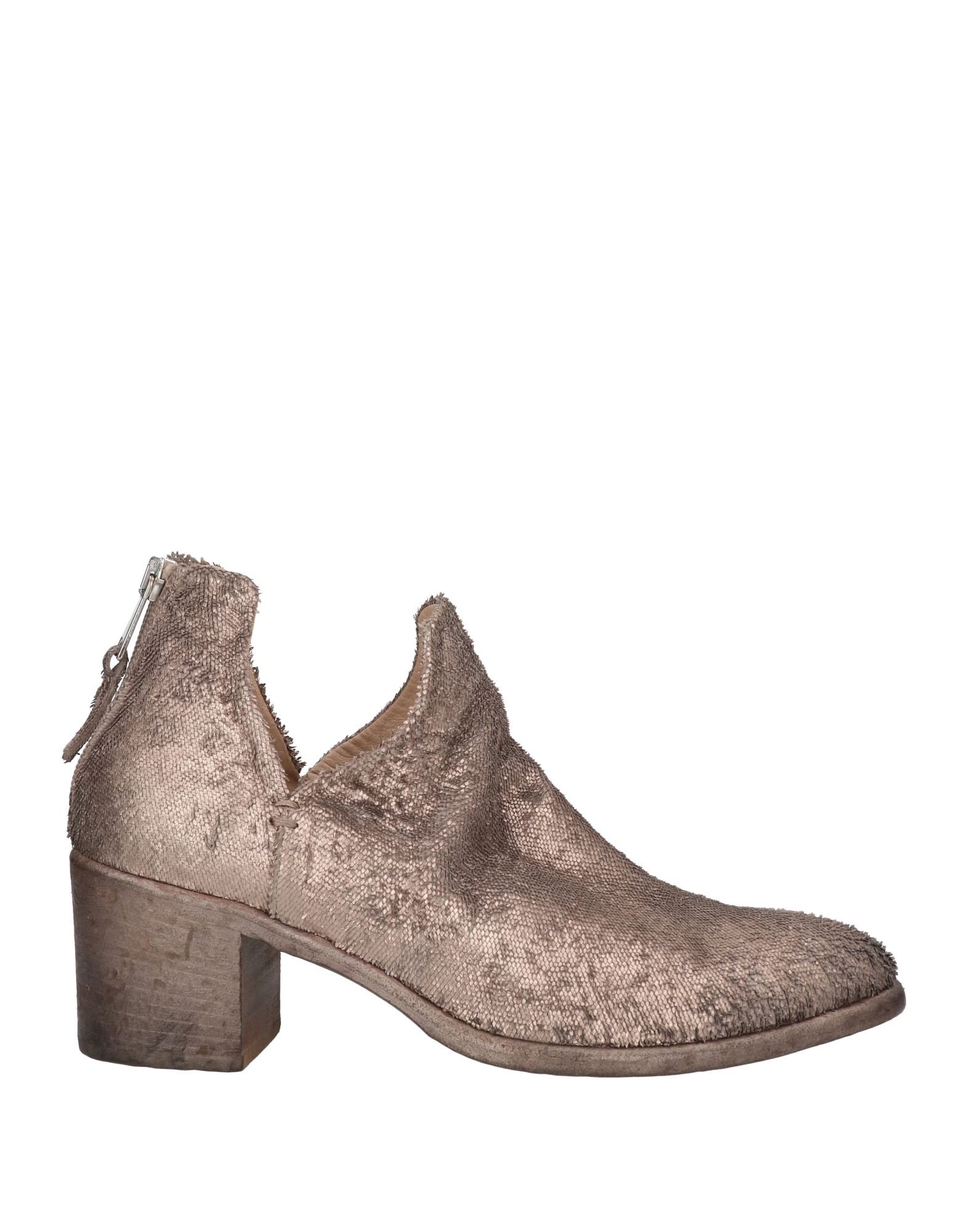 Strategia Ankle Boots In Grey