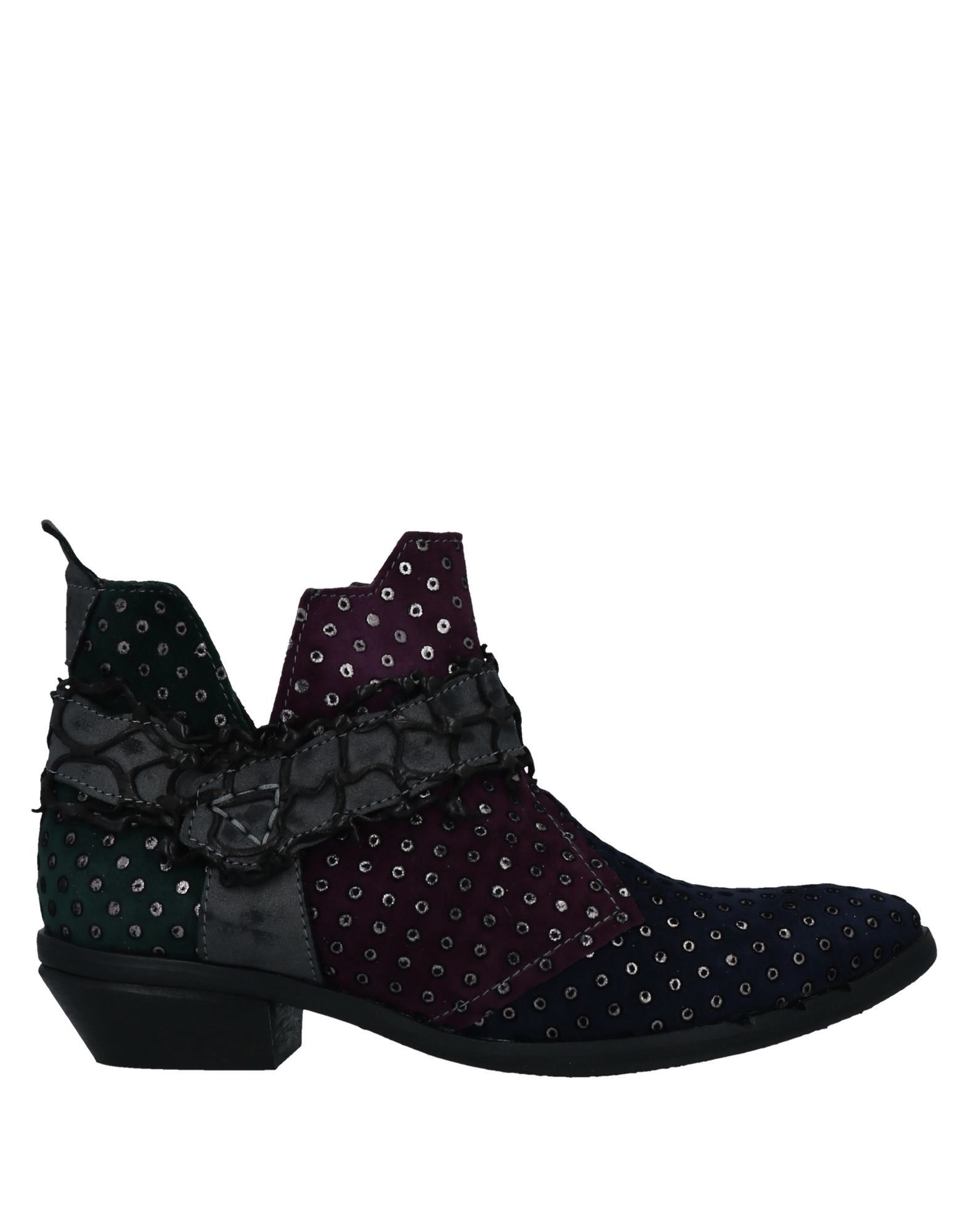 CLOCHARME Ankle boots