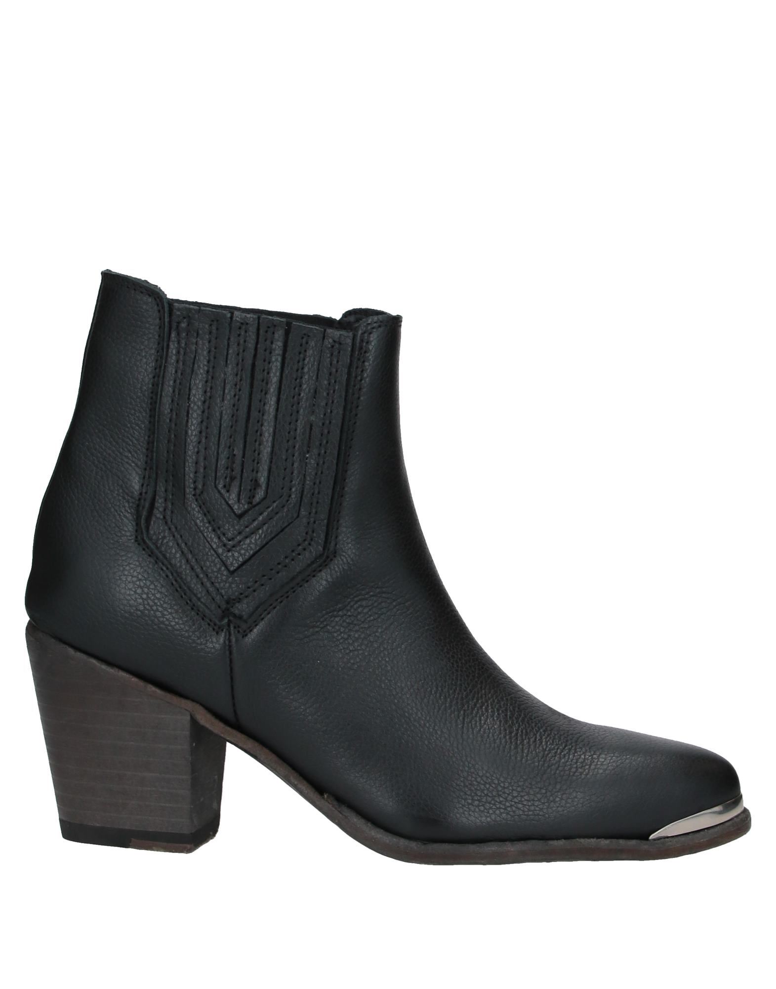 GOOSECRAFT Ankle boots