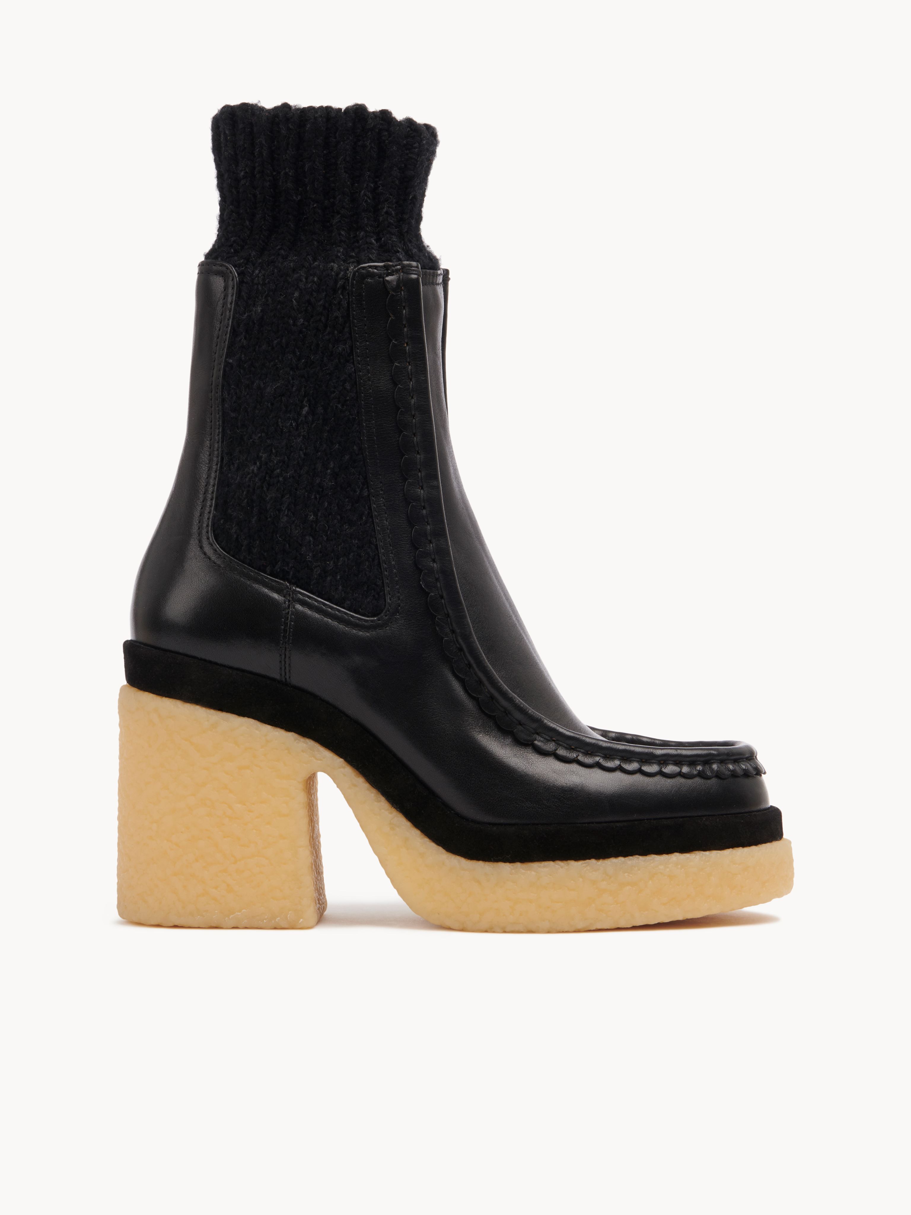 ribbed chelsea boots in leather