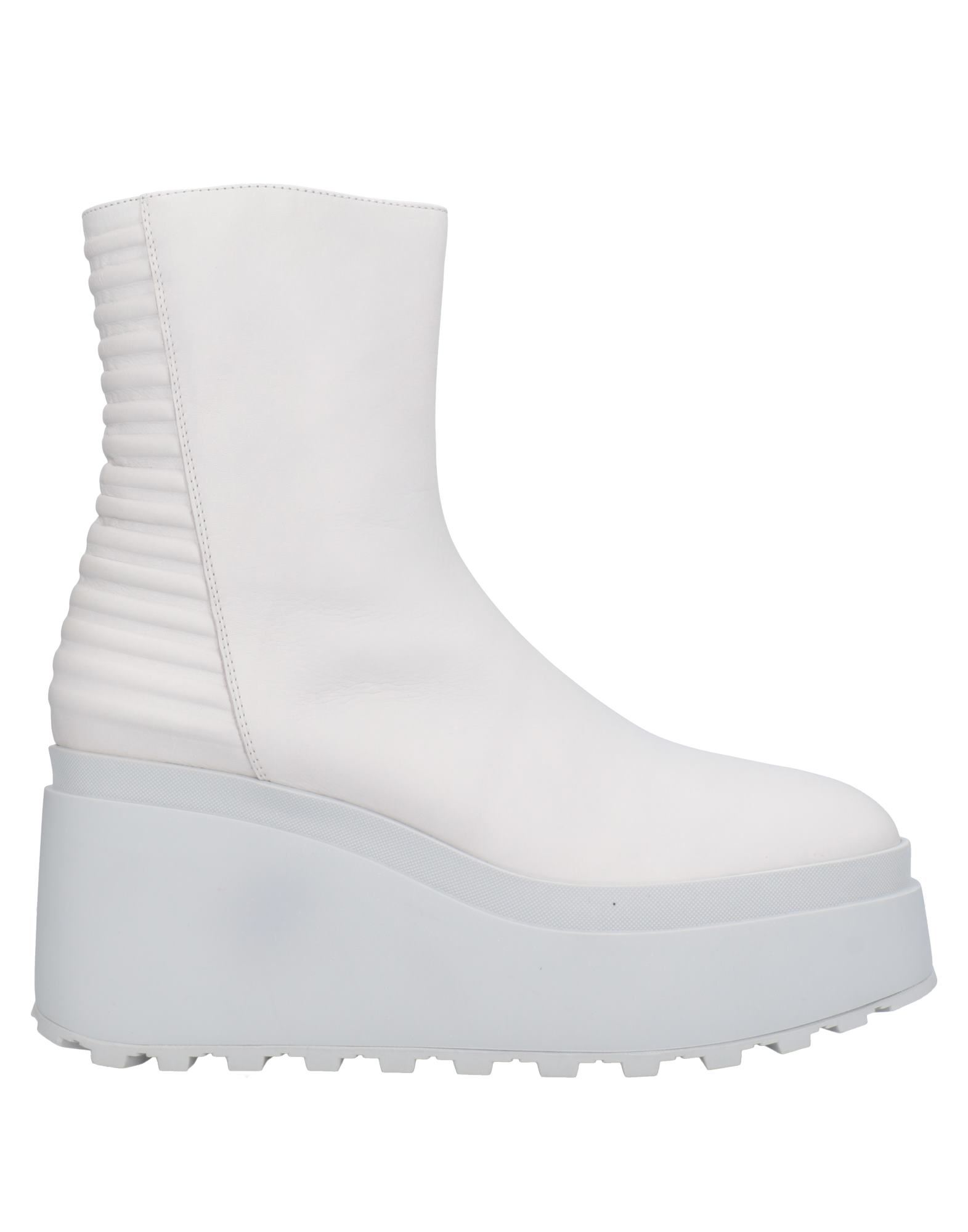 Vic Matie Ankle Boots In Light Grey
