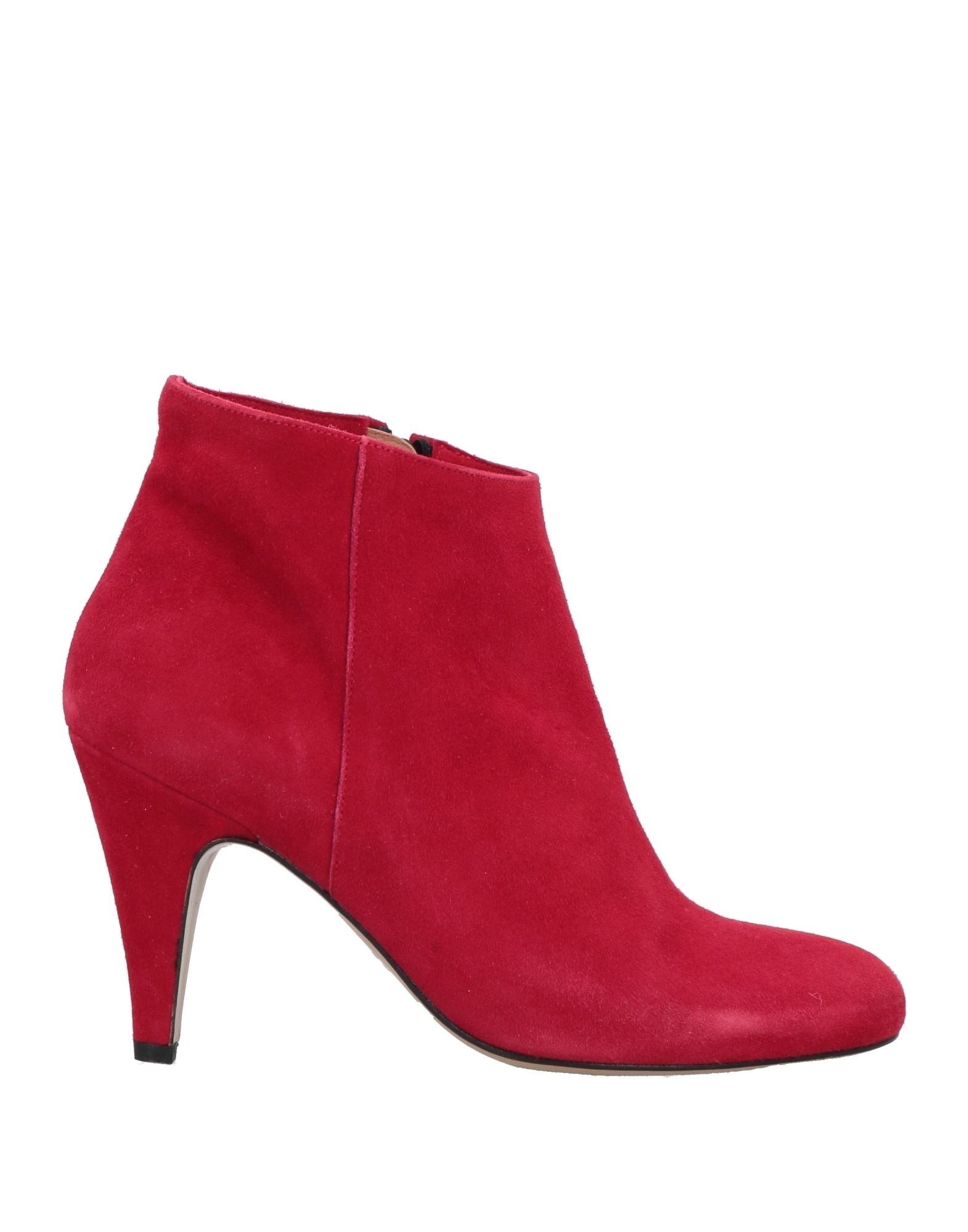Lenora Ankle Boots In Red