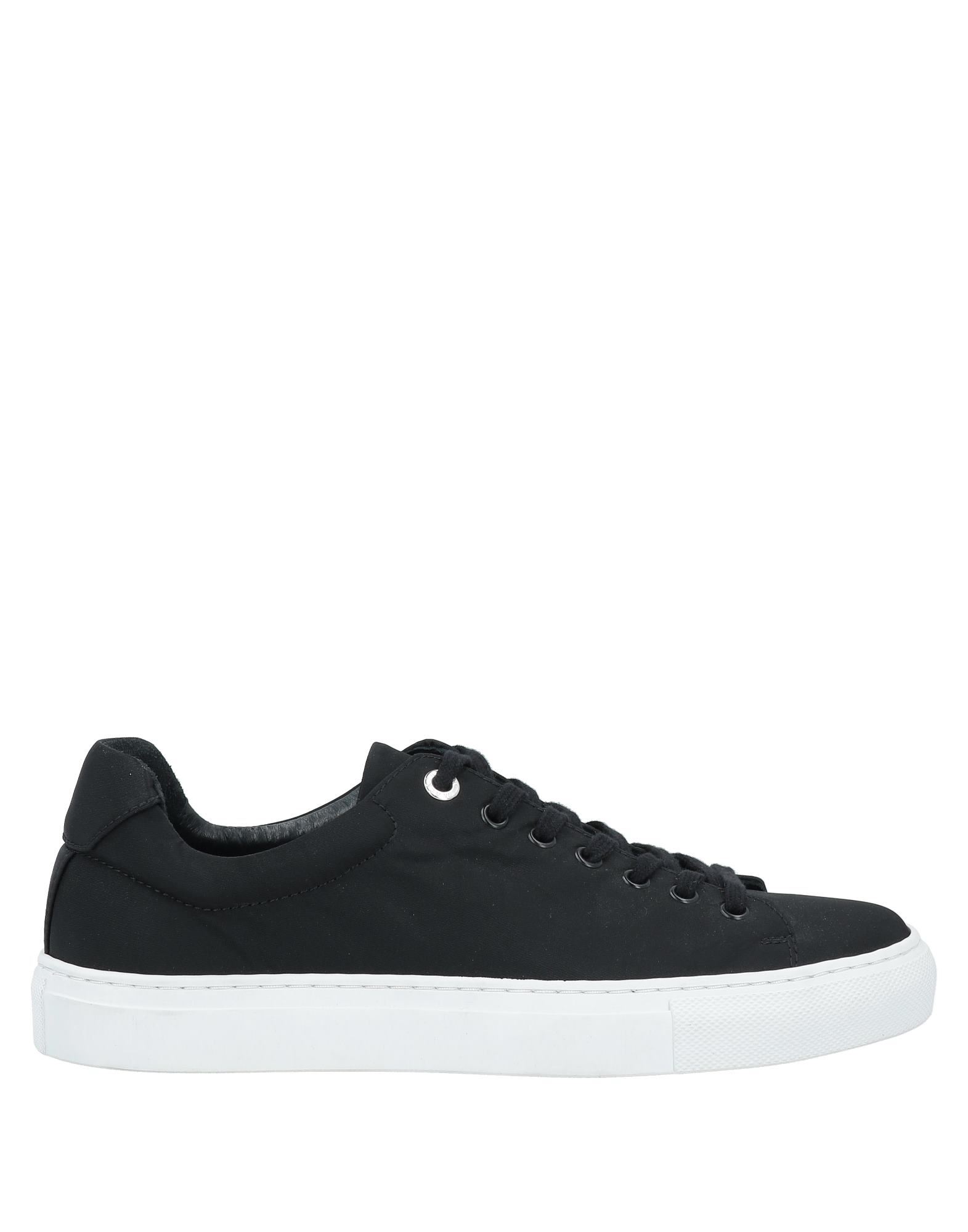 Mackintosh Sneakers In Black