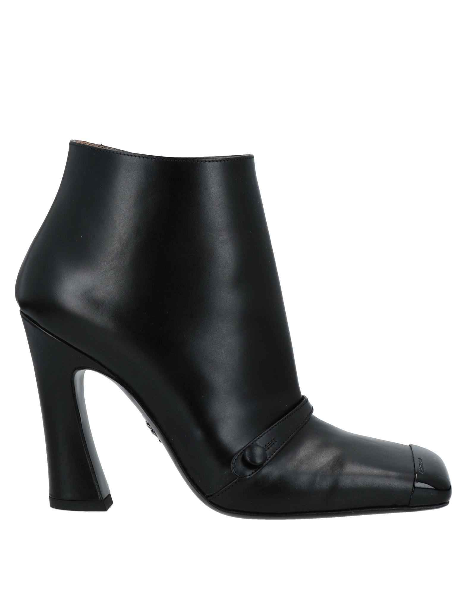 Dsquared2 Ankle Boots In Black