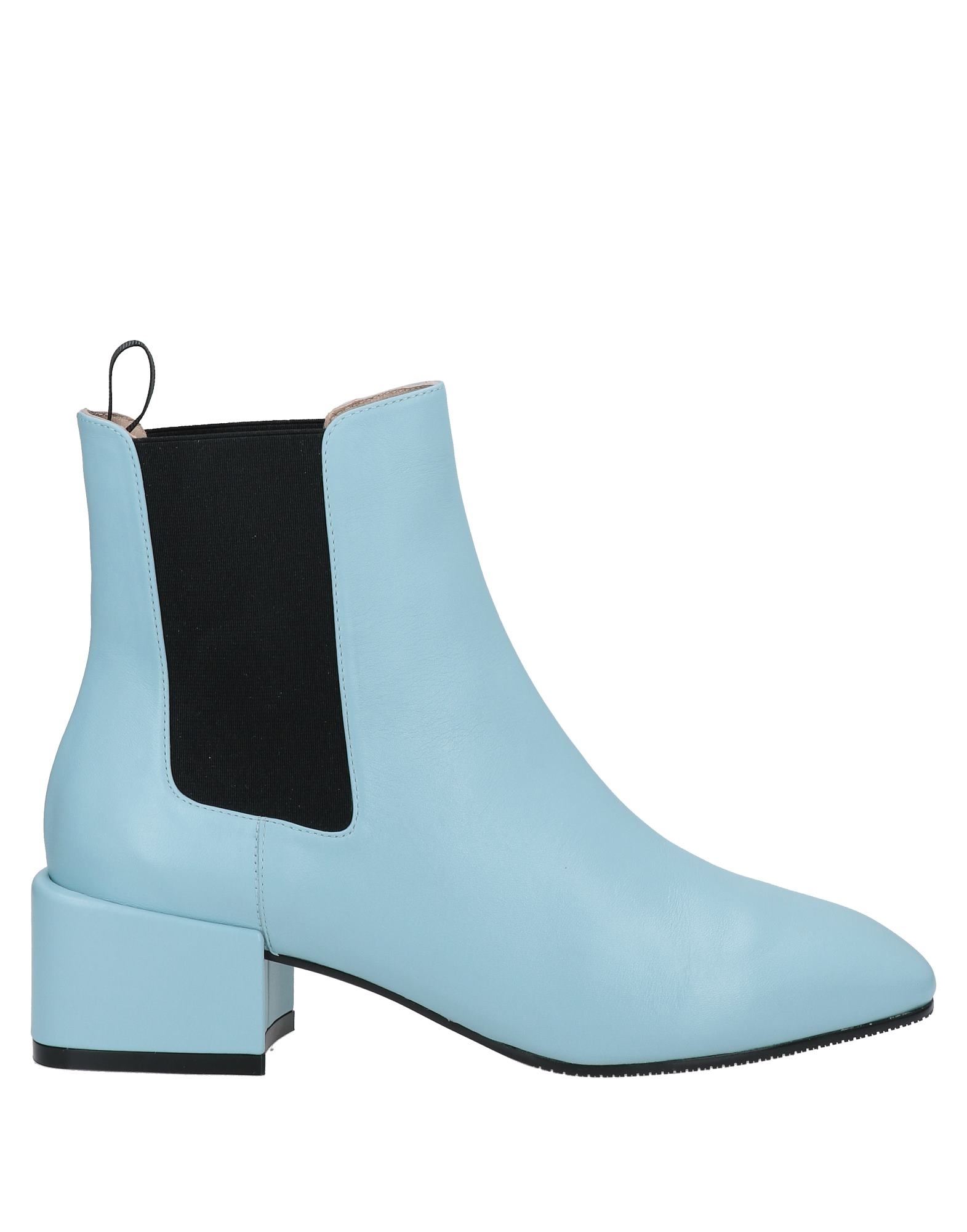 Stuart Weitzman Ankle Boots In Blue