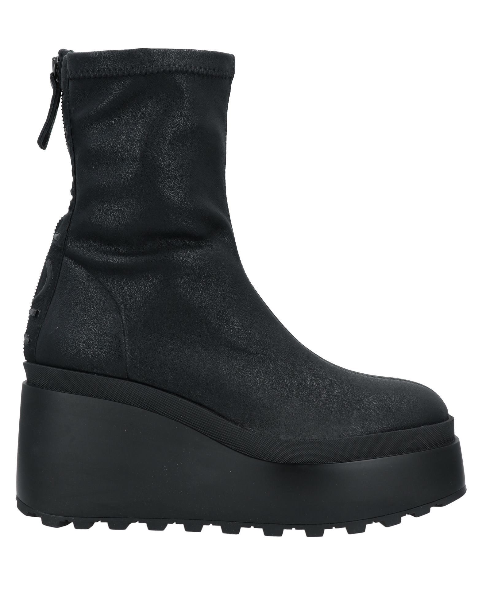 VIC MATIE ANKLE BOOTS