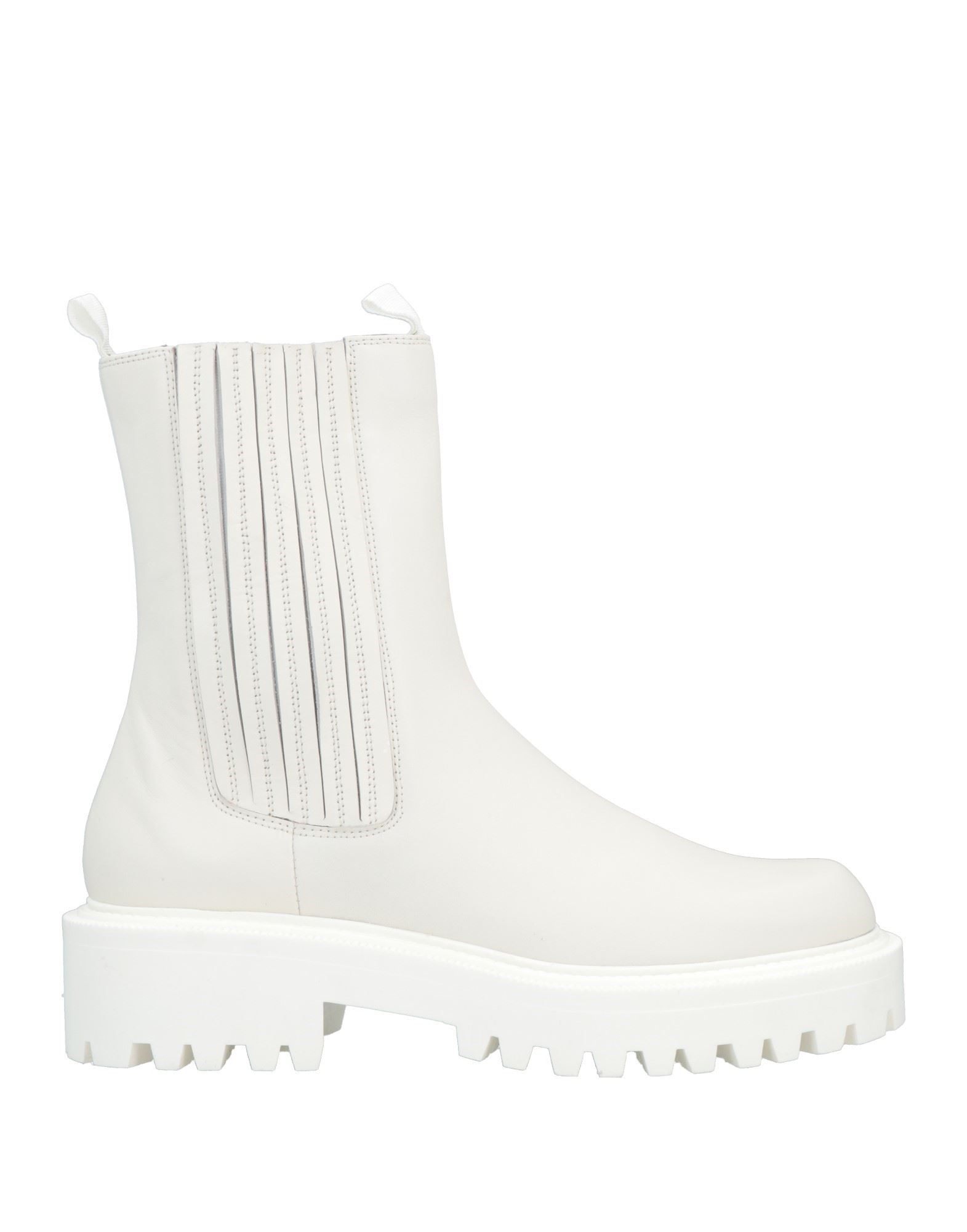 Vic Matie Ankle Boots In White