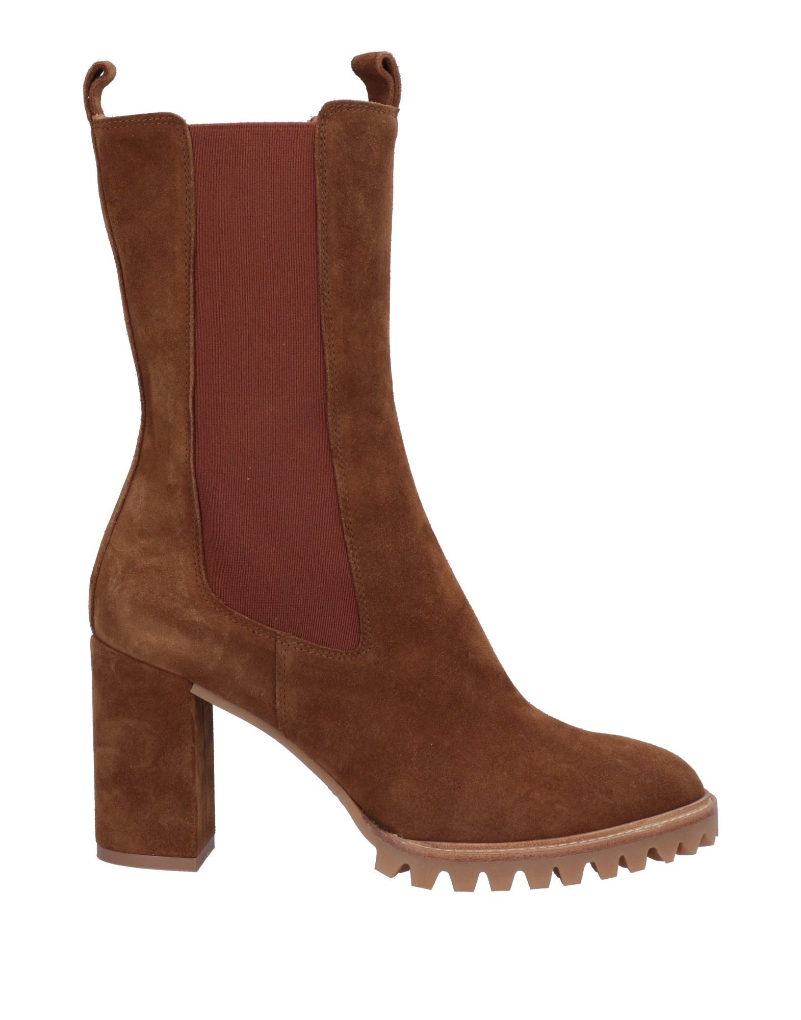 Anna F Ankle Boots In Tan