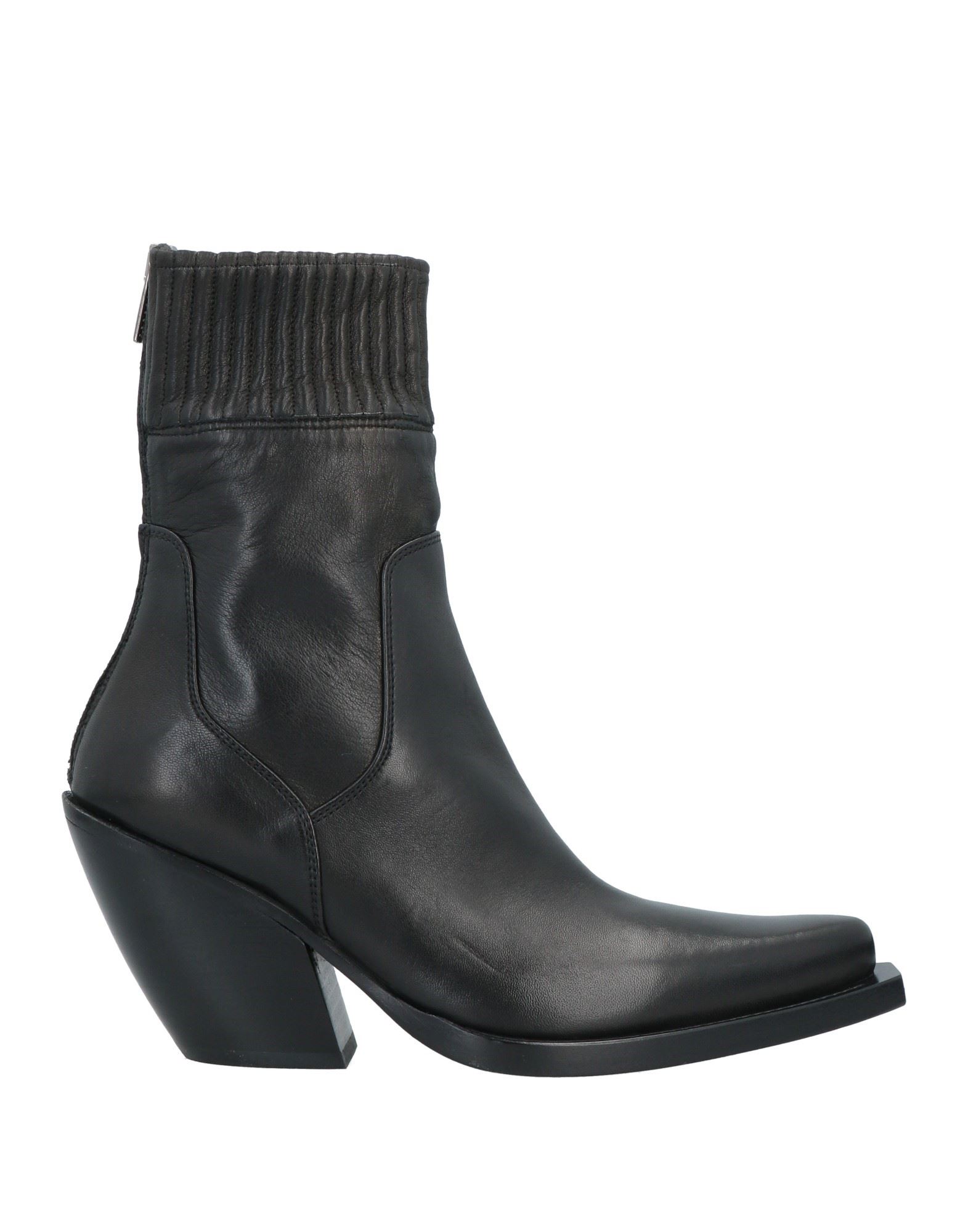 Barracuda Ankle Boots In Black