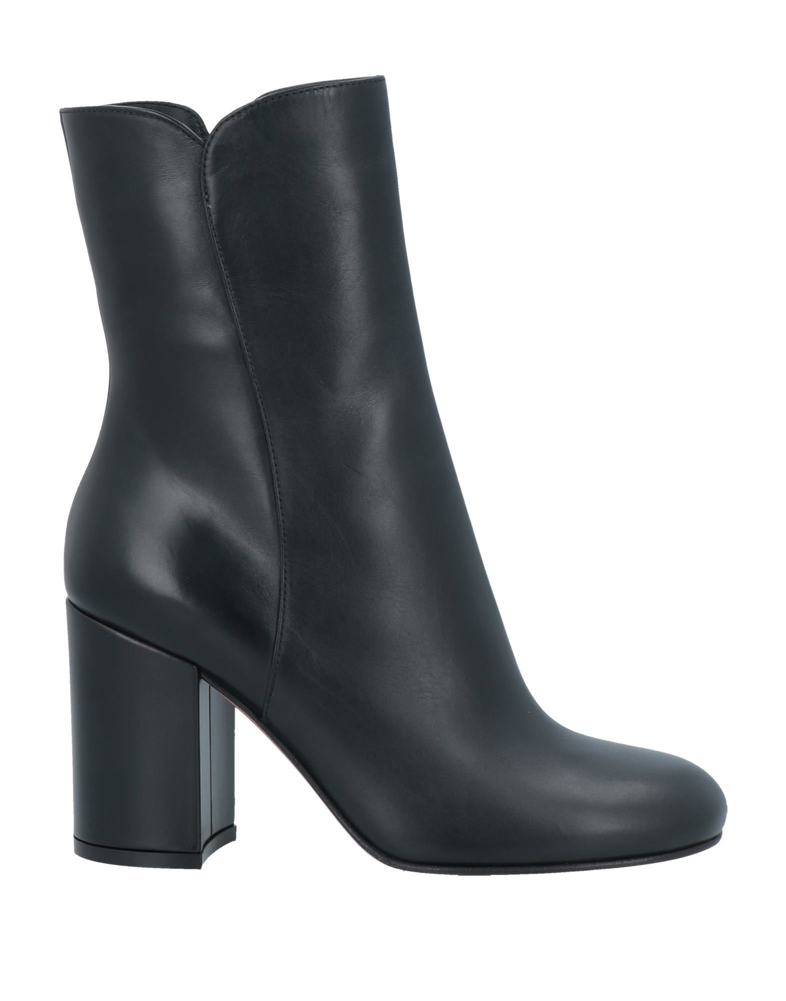 Gianvito Rossi Ankle Boots In Black | ModeSens