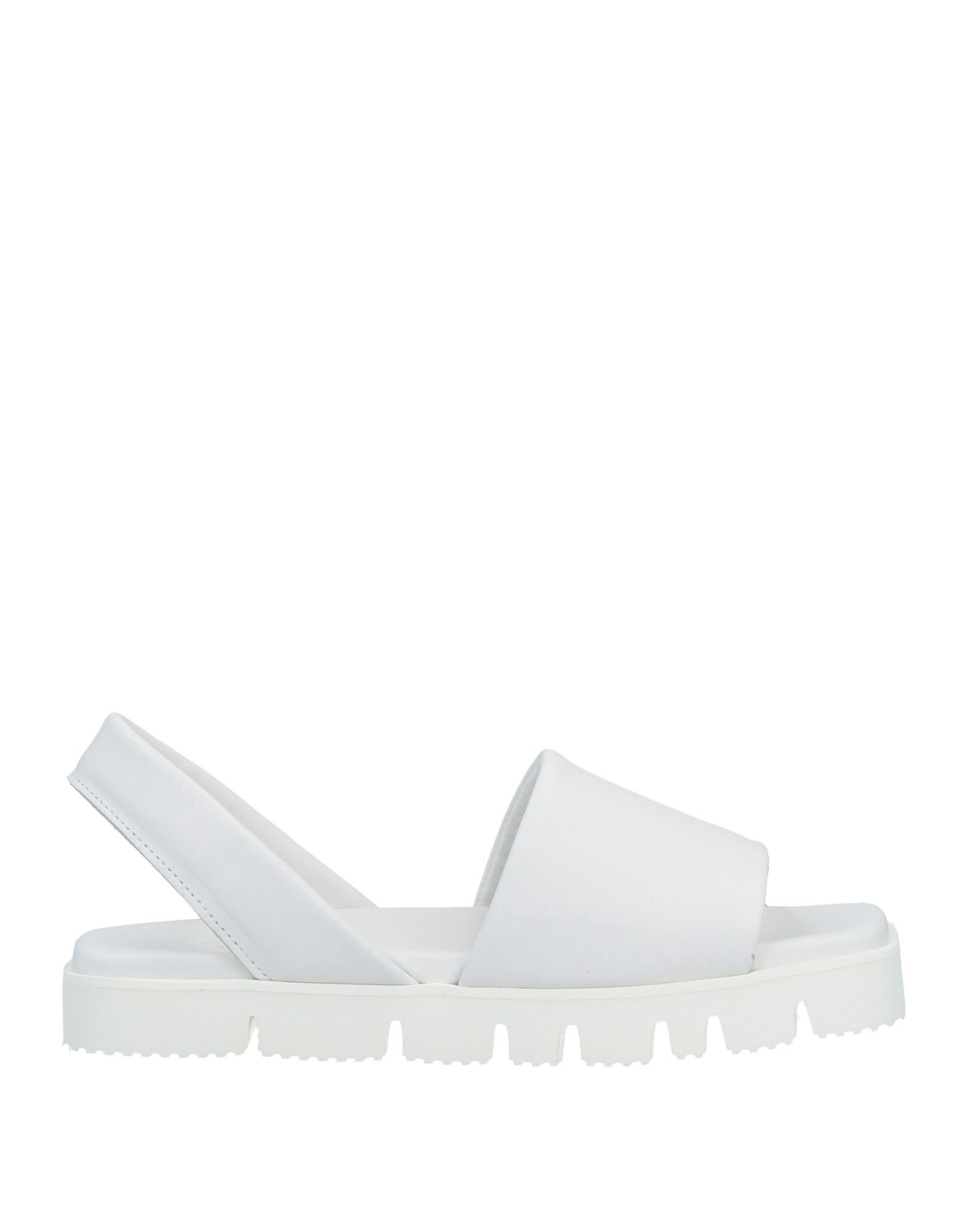 Kanna Sandals In White
