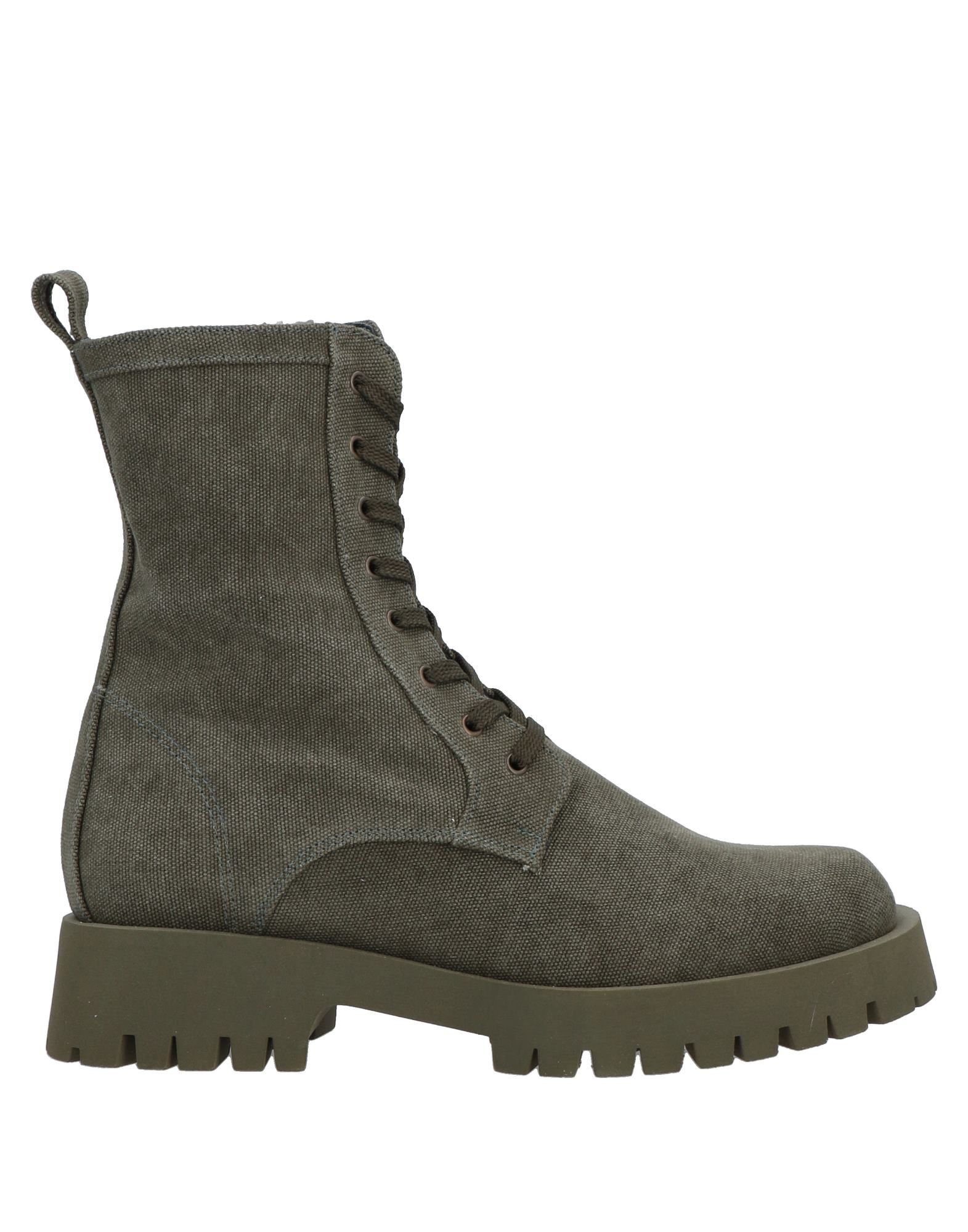 Nila & Nila Ankle Boots In Military Green