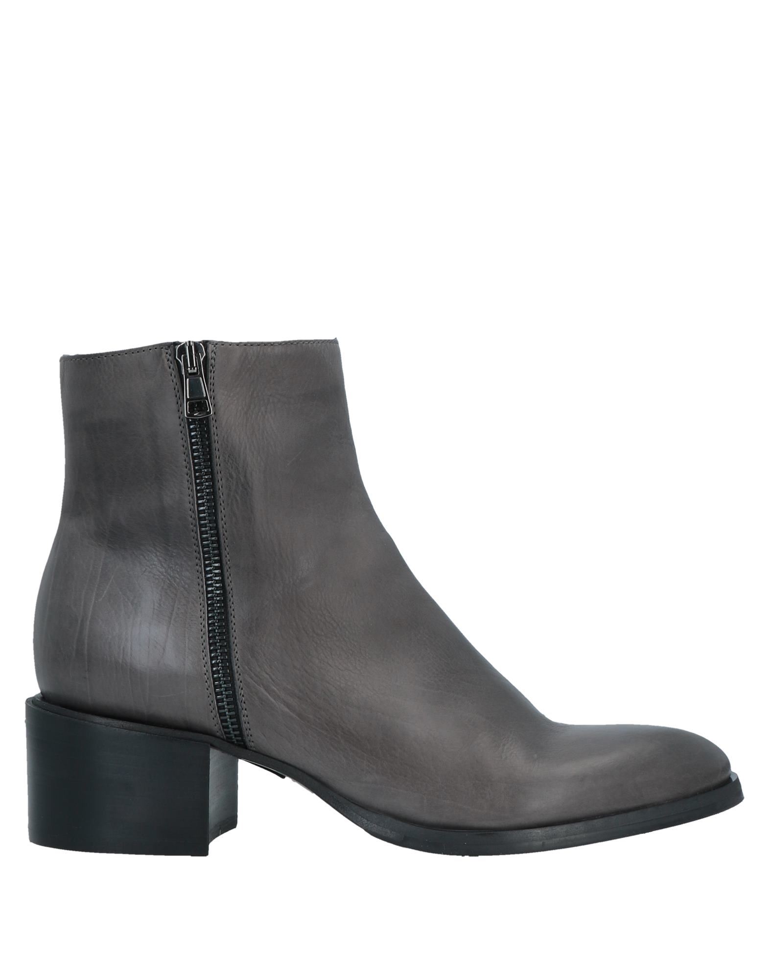 Fruit Fru. It Ankle Boots In Steel Grey