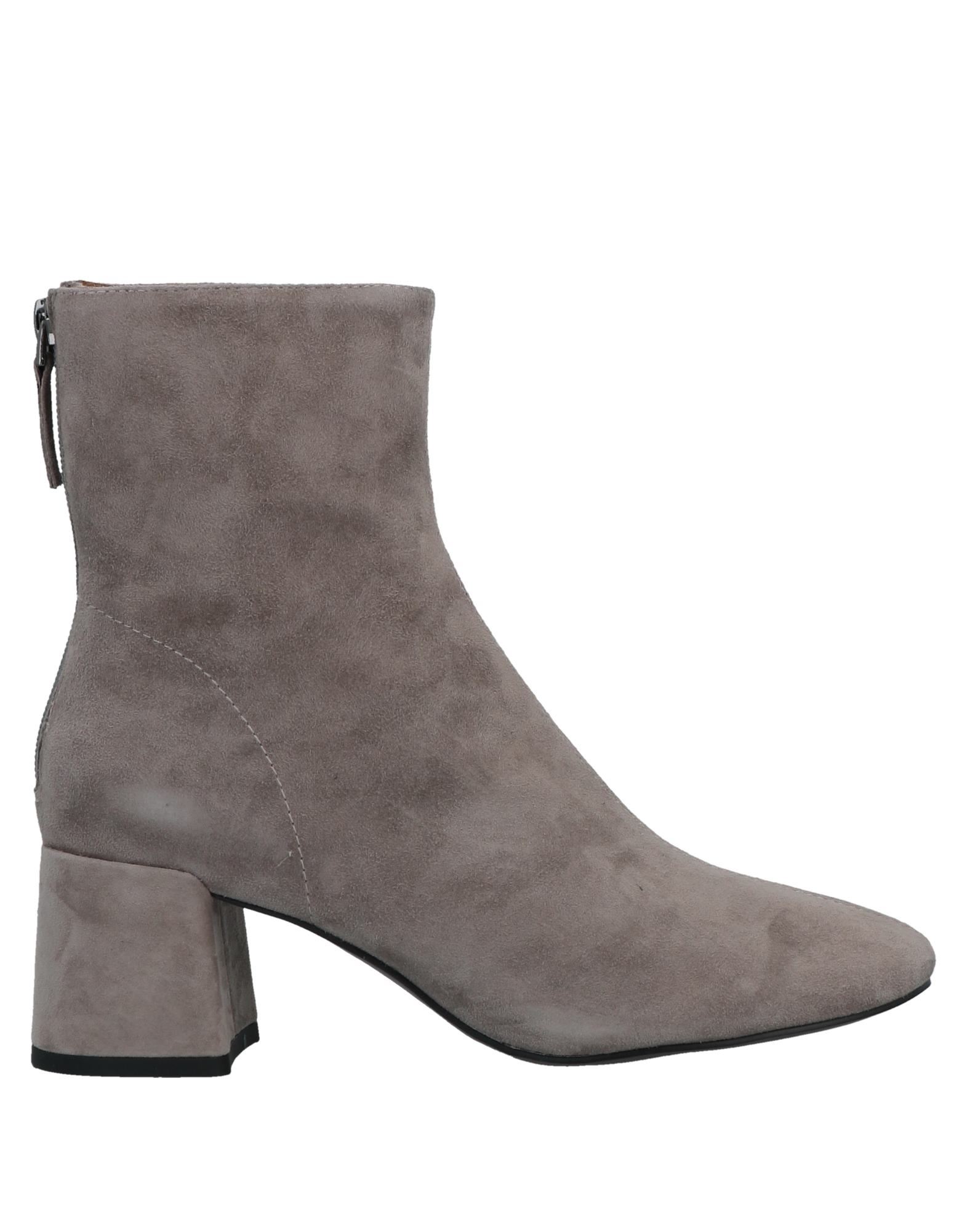 Bibi Lou Ankle Boots In Grey