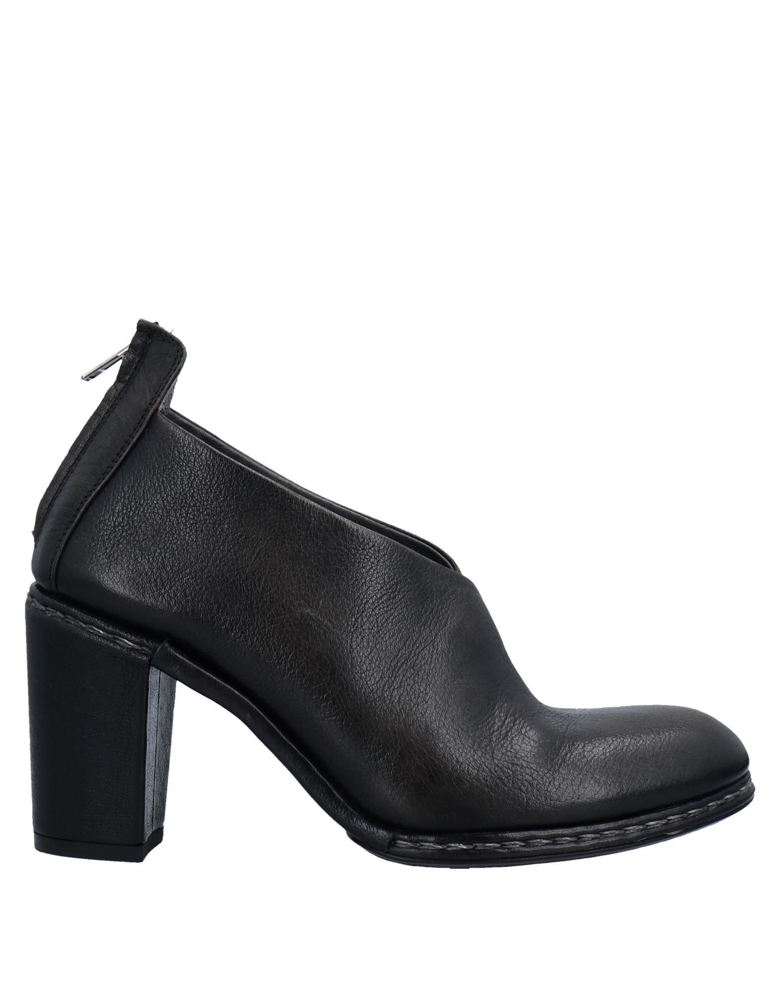 Measponte Ankle Boots In Black