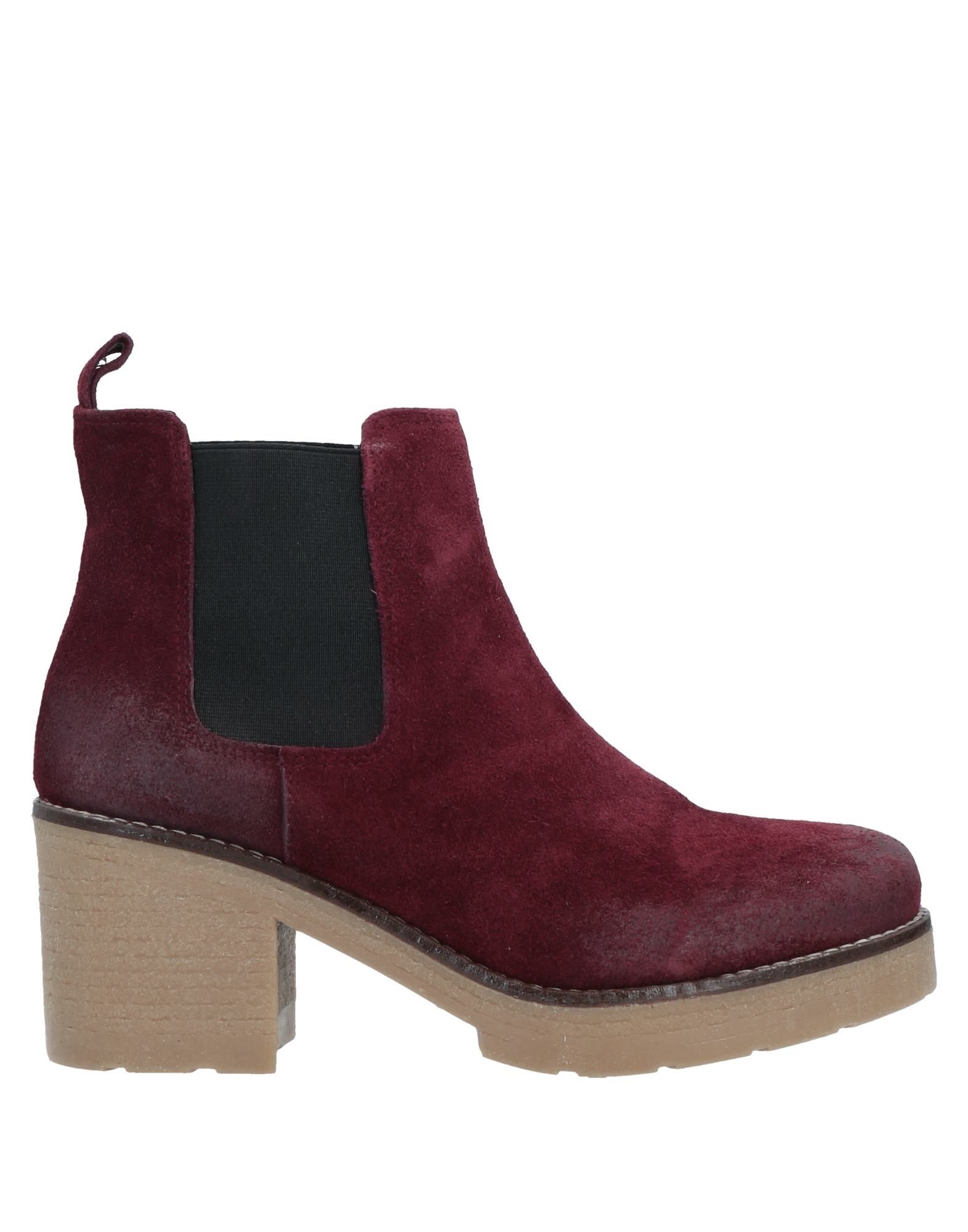 Riccardo Cartillone Ankle Boots In Red