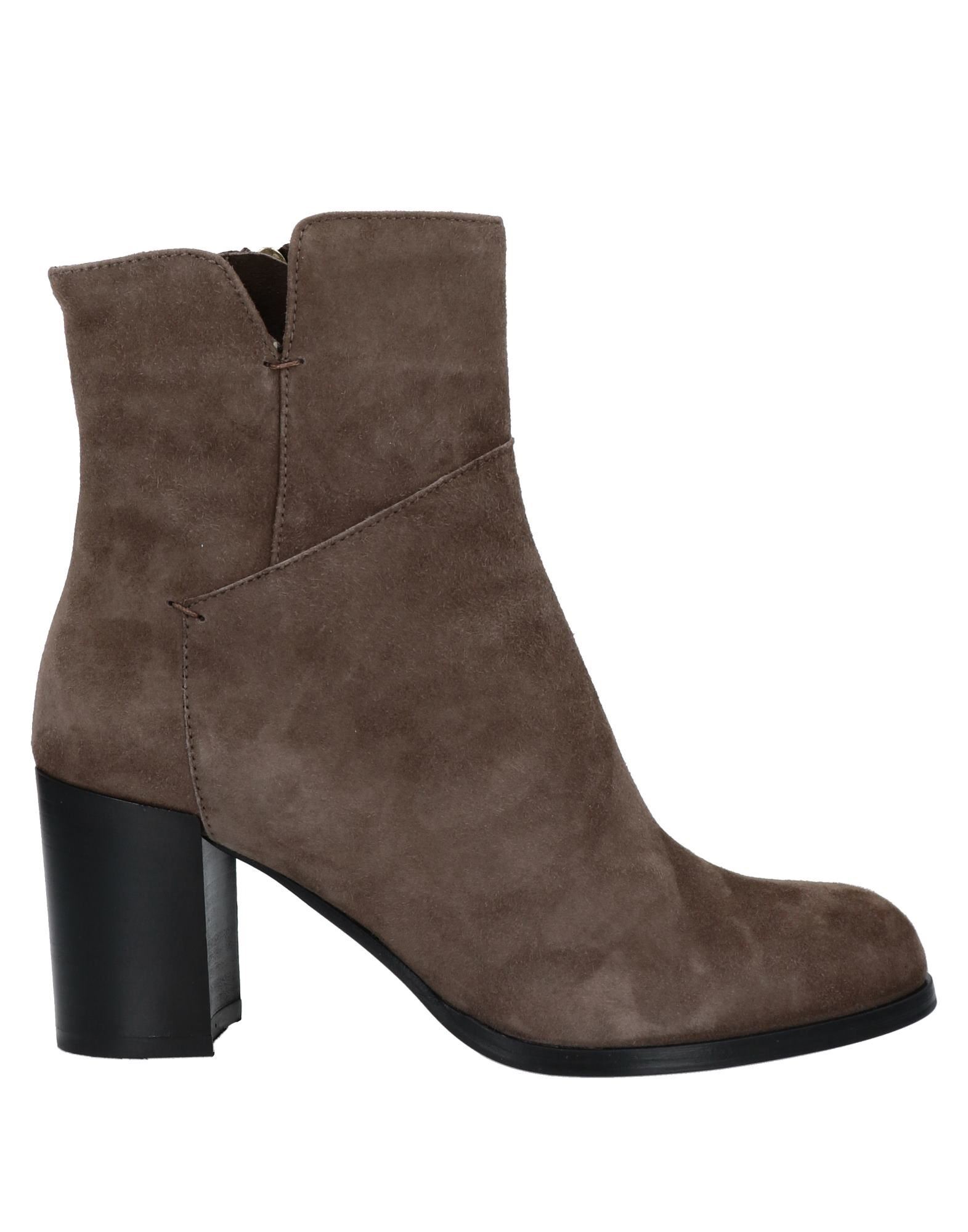Angelo Bervicato Ankle Boots In Grey