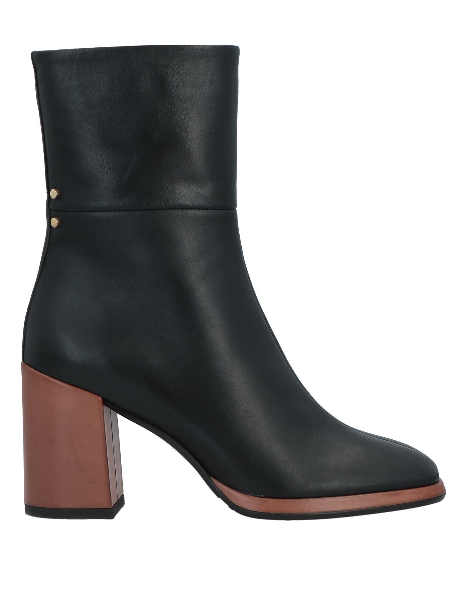Angelo Bervicato Ankle Boots In Black