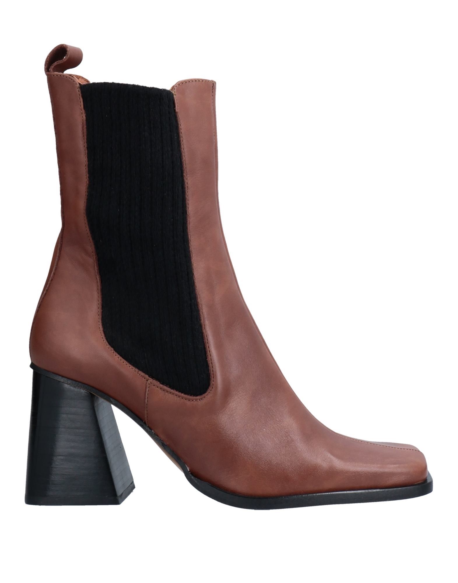 Angel Alarcon Ankle Boots In Brown