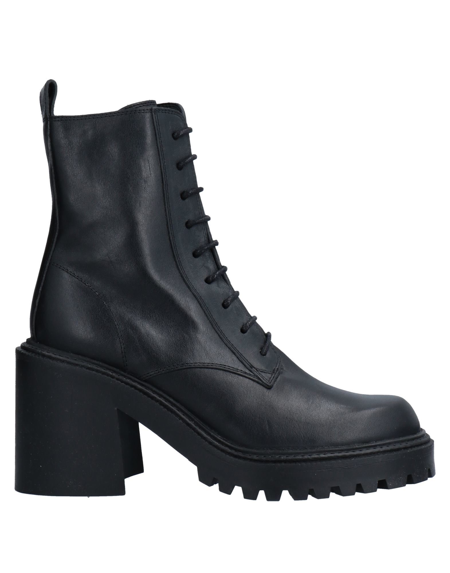 Vic Matie Ankle Boots In Black
