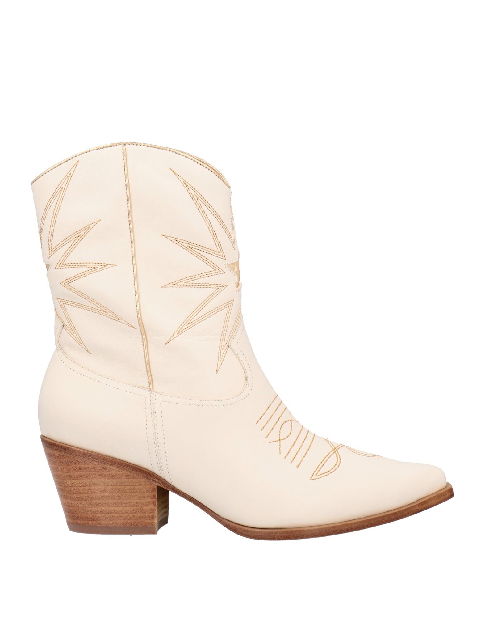 Lola Cruz Ankle Boots In Ivory