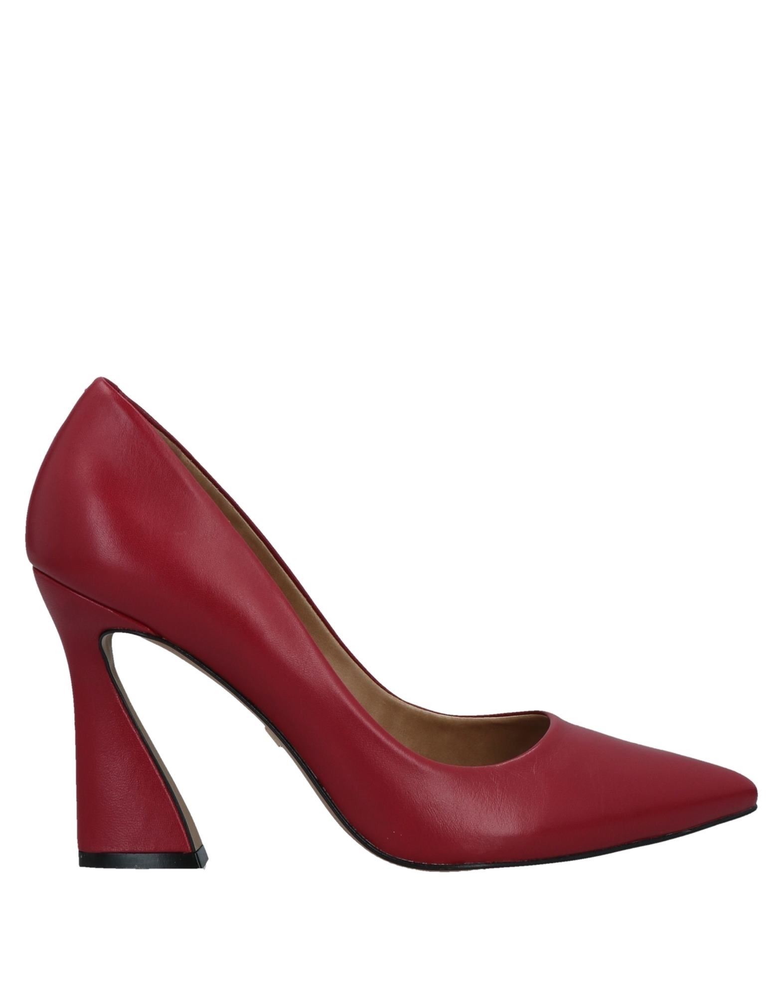 Carrano Pumps In Red