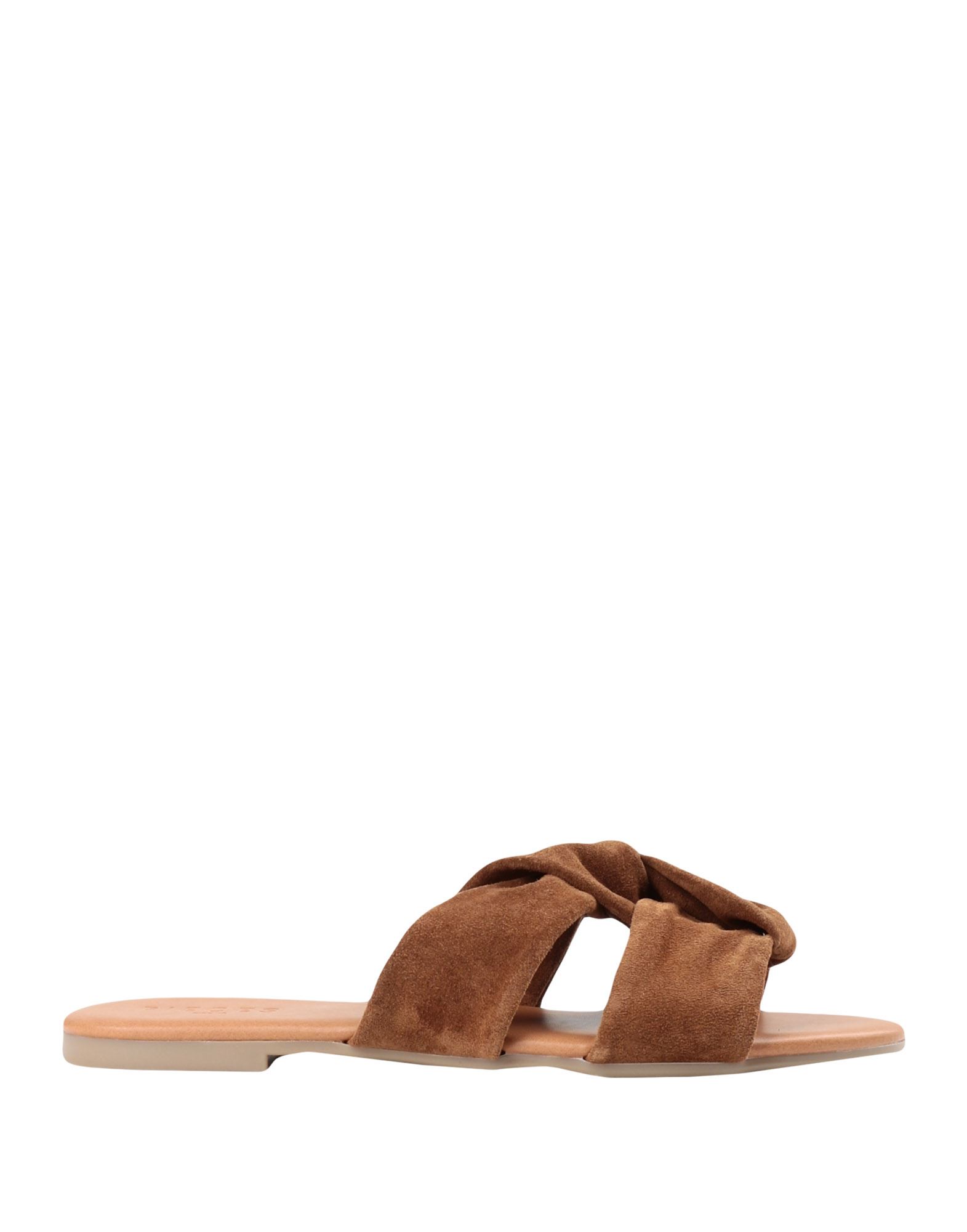Pieces Sandals In Brown