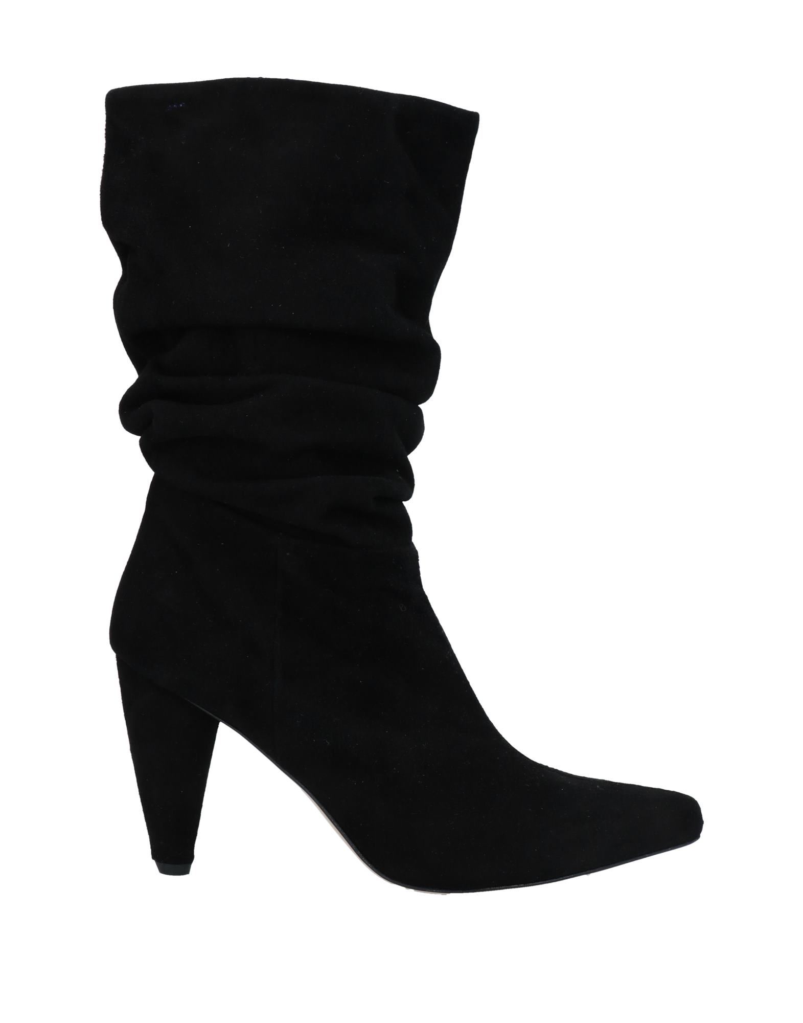 Lenora Ankle Boots In Black