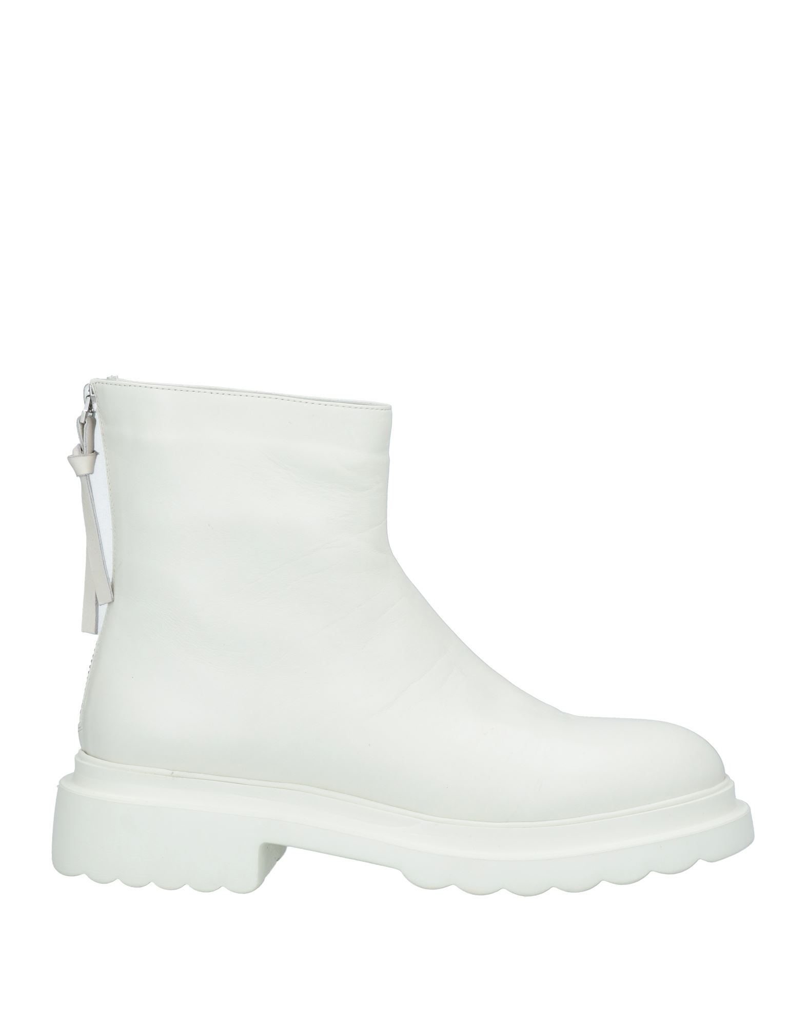 Pomme D'or Ankle Boots In White