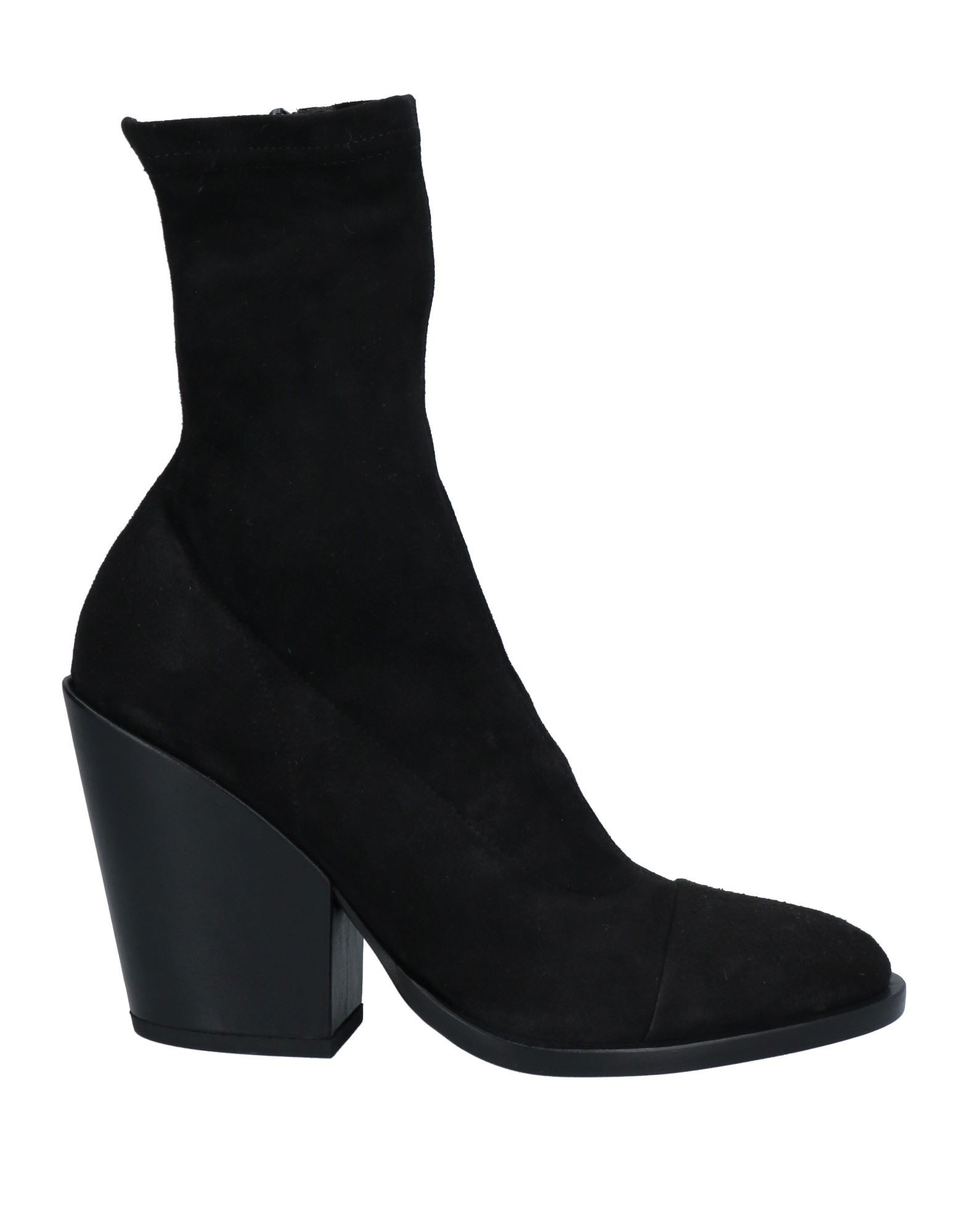 A.f.vandevorst Ankle Boots In Black