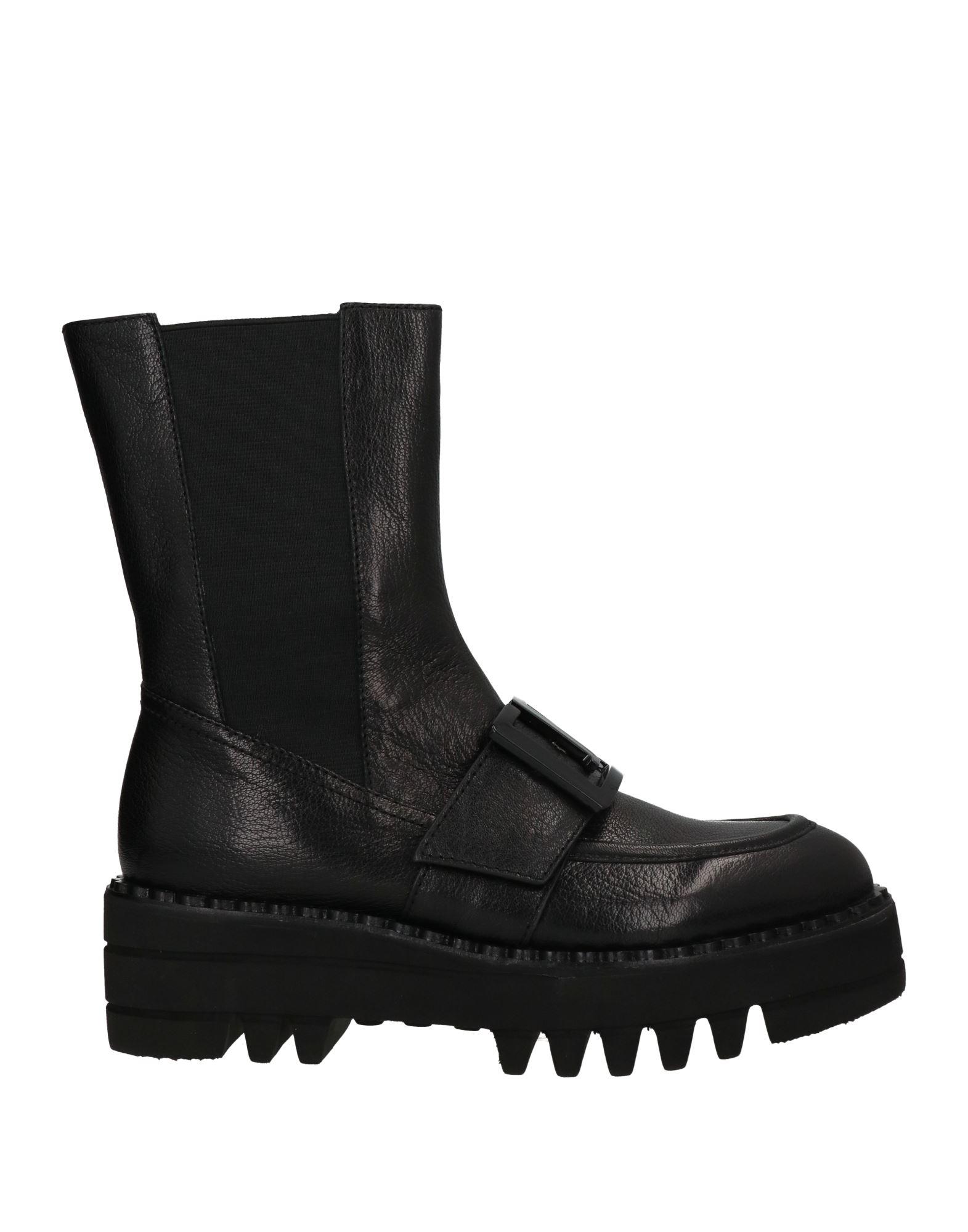 Jeannot Ankle Boots In Black