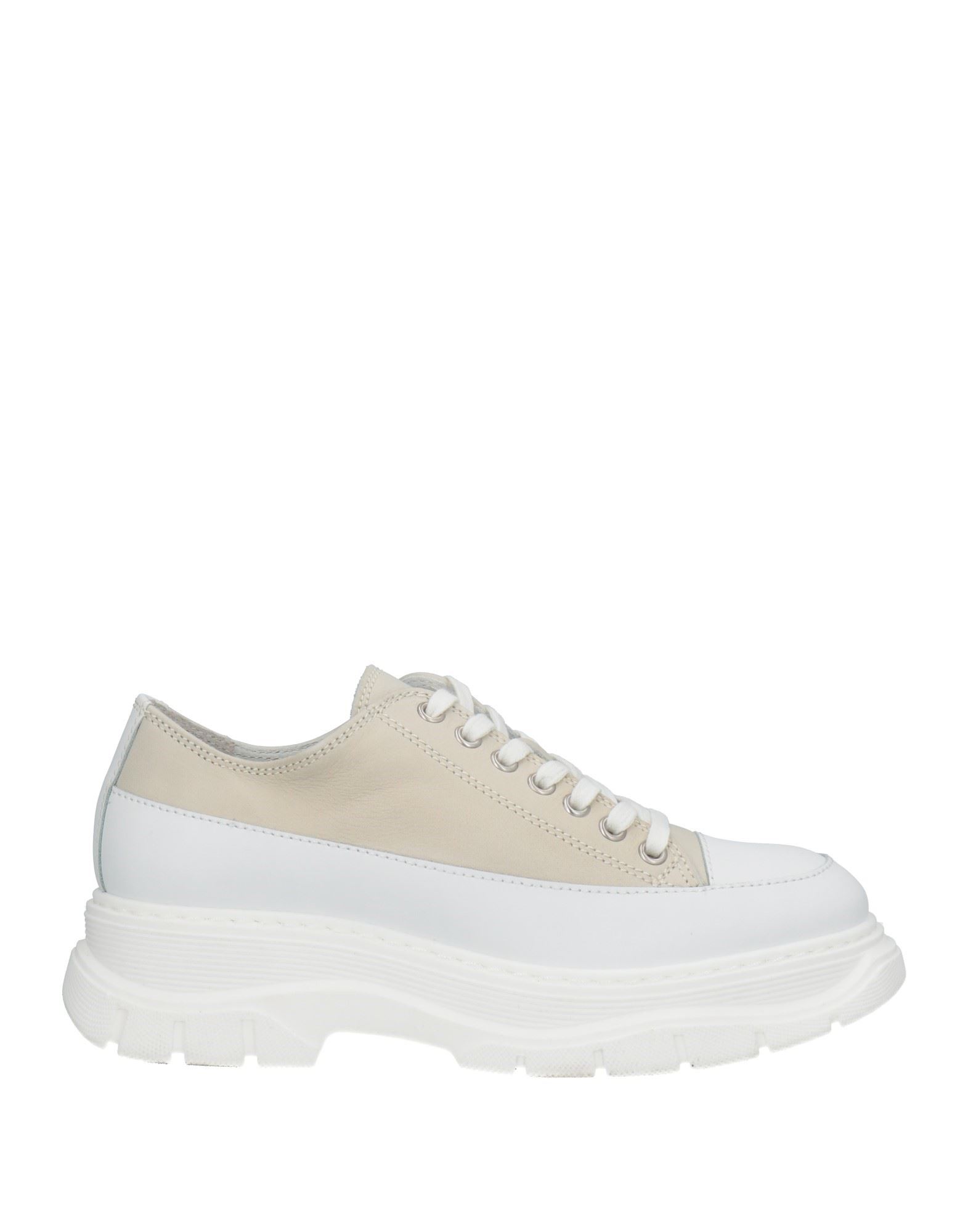 Marco Ferretti Sneakers In White