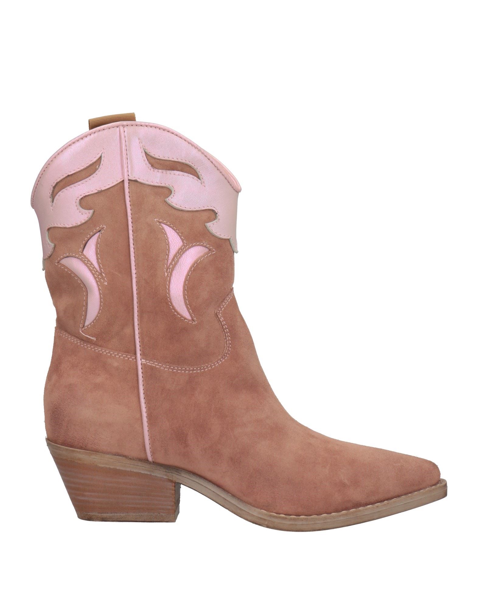 A&m Collection Ankle Boots In Blush