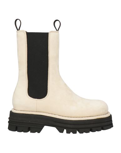 Barracuda Ankle Boots In Off White
