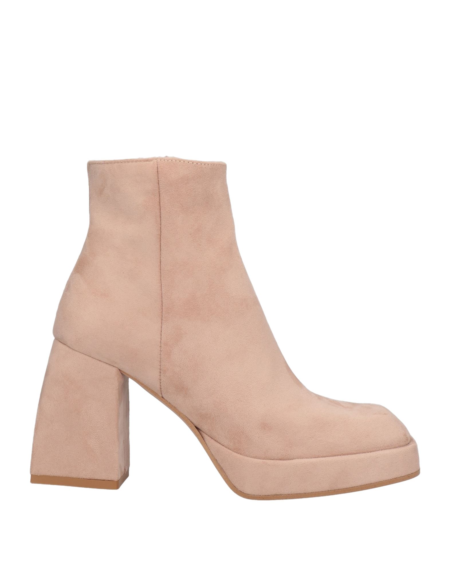 Divine Follie Ankle Boots In Pink