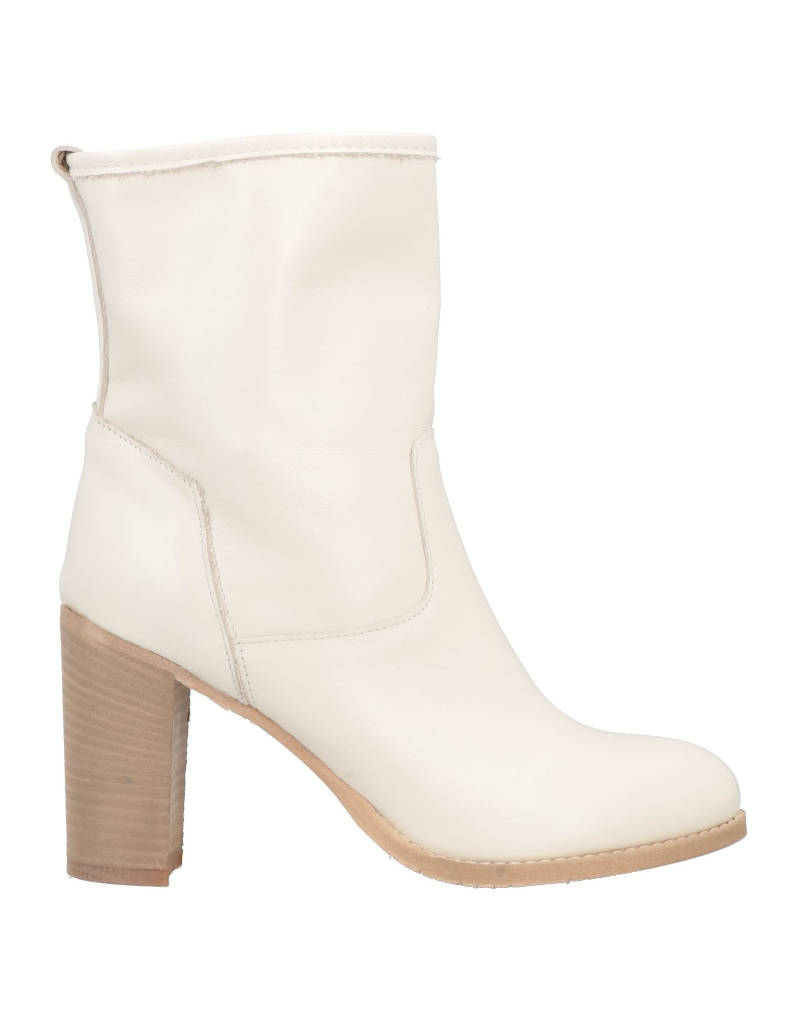 Divine Follie Ankle Boots In Ivory