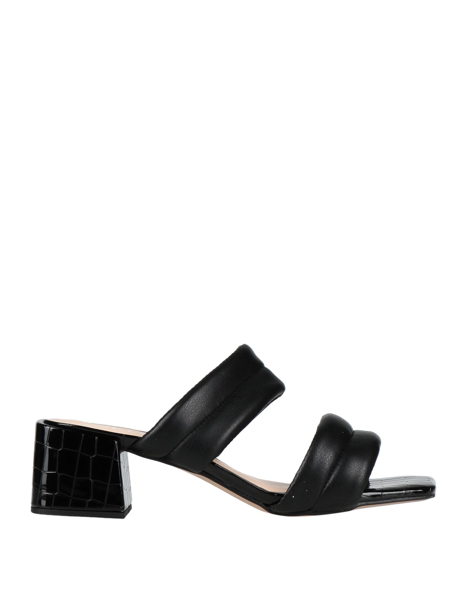 Olulu Sandals In Black