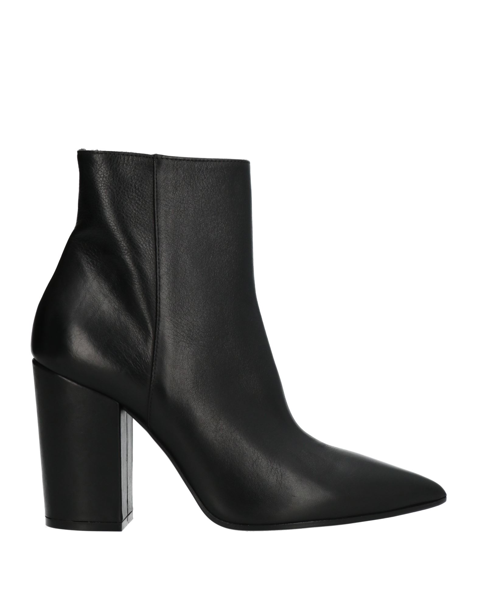 STRATEGIA Ankle boots | Smart Closet