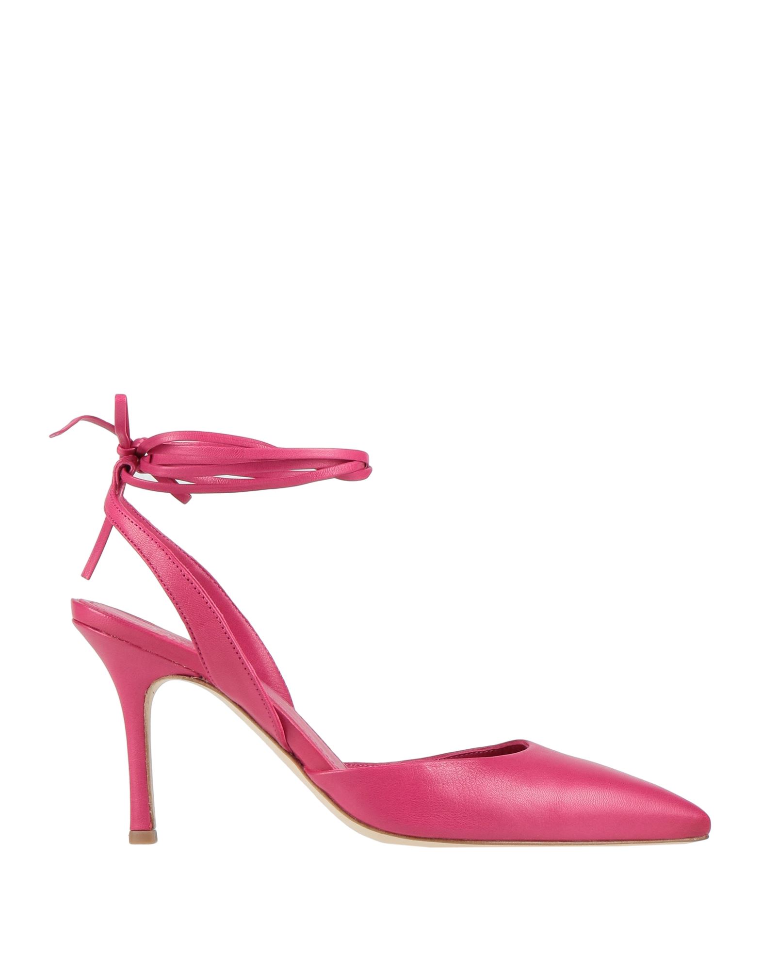 The Seller Pumps In Pink