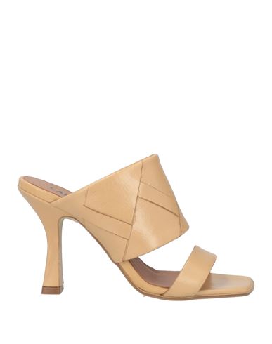 Carmens Woman Sandals Light Brown Size 10 Soft Leather In Beige