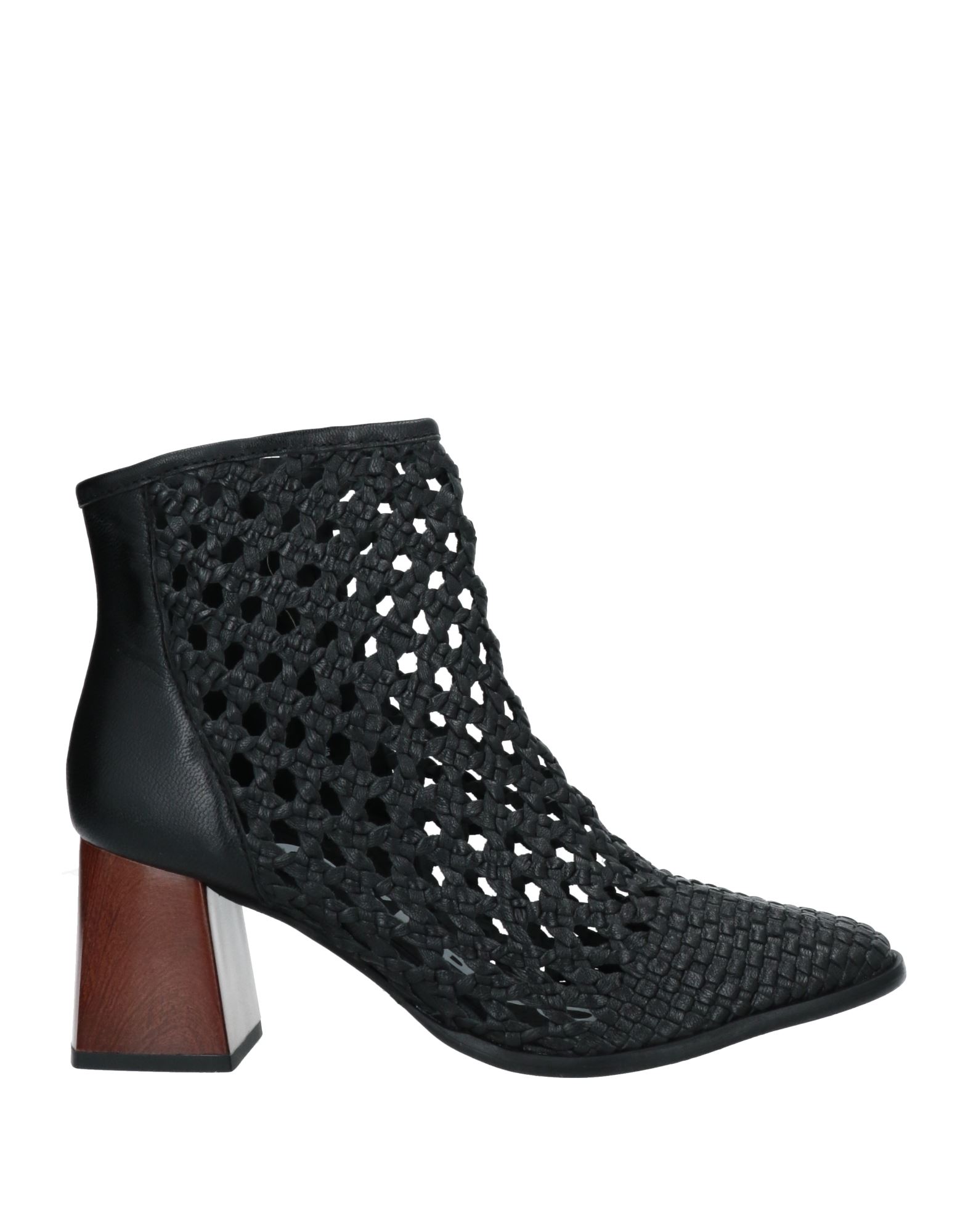 Gioseppo Ankle Boots In Black