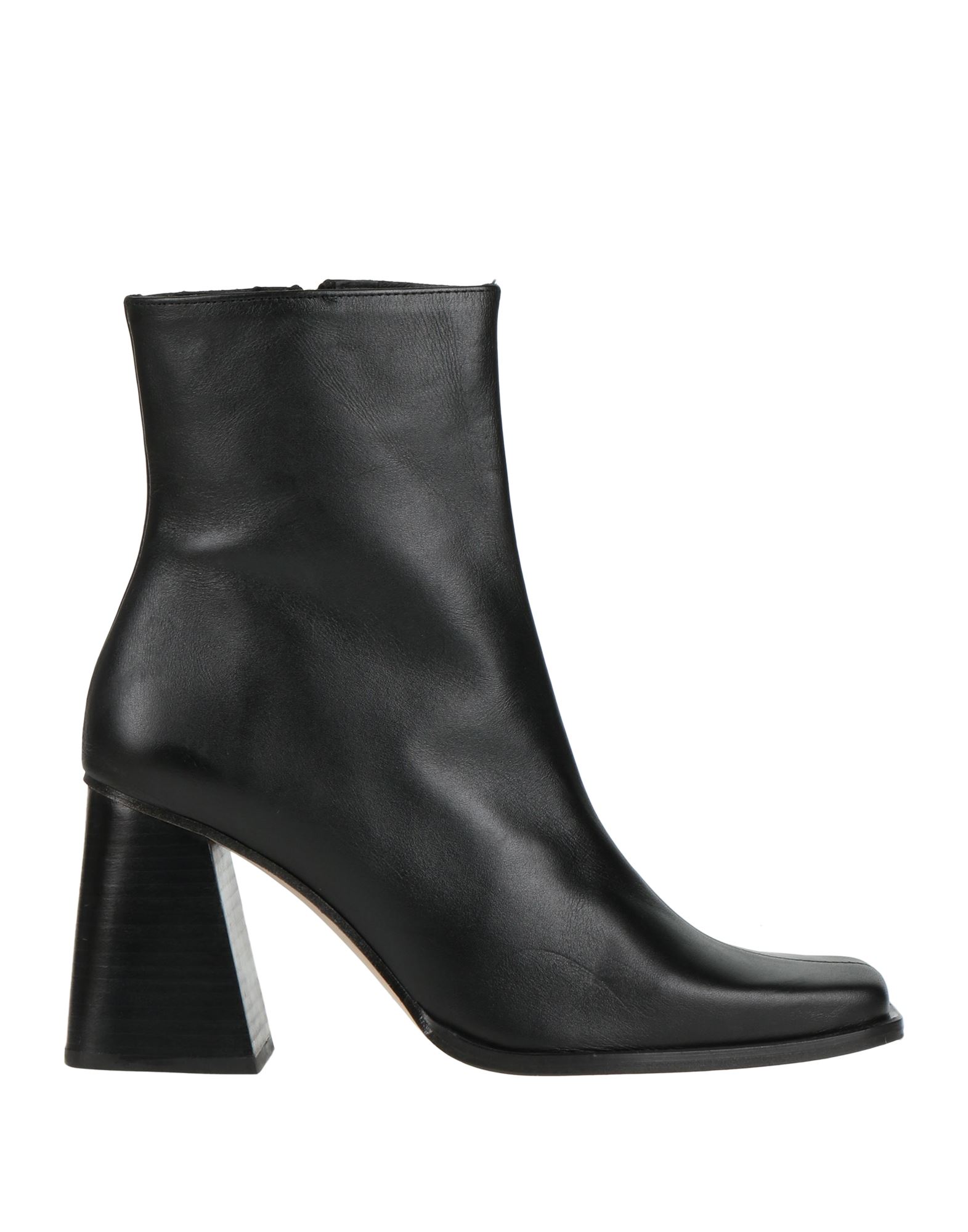 Shop Alohas Woman Ankle Boots Black Size 6 Soft Leather