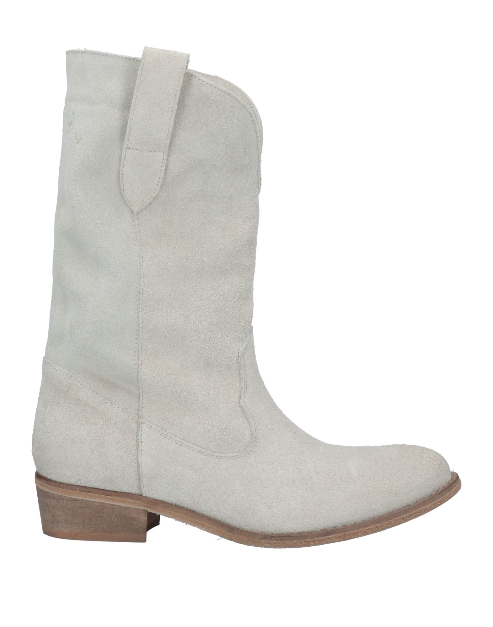 Just Juice Ankle Boots In Sand