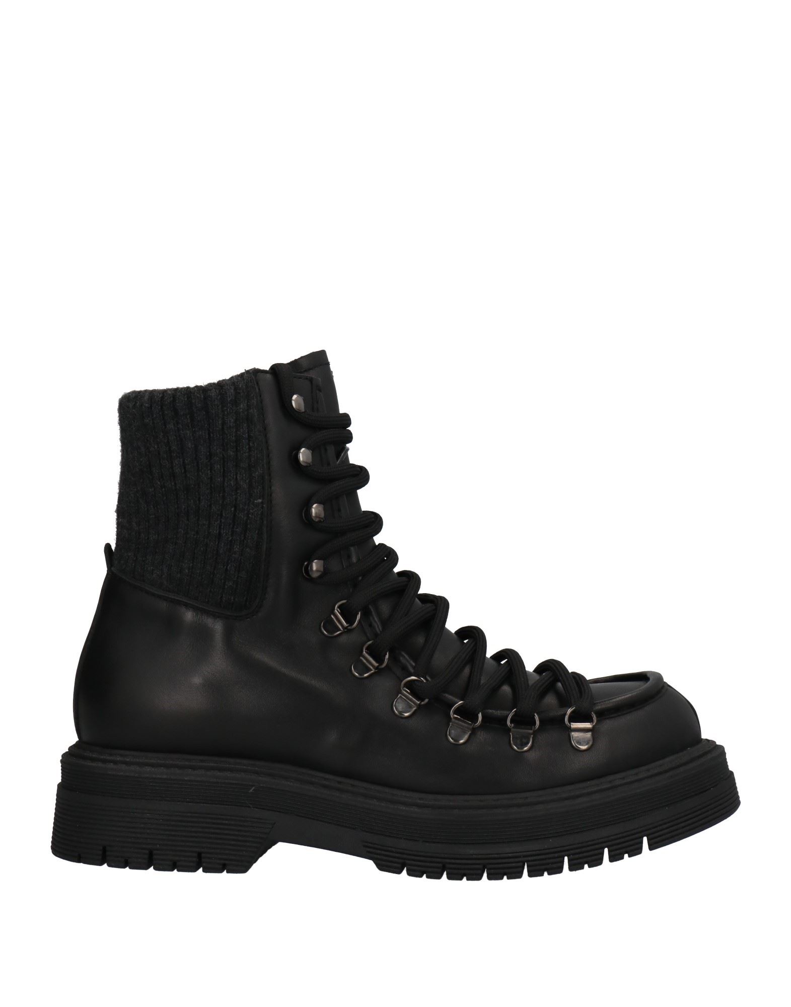 Mich E Simon Ankle Boots In Black