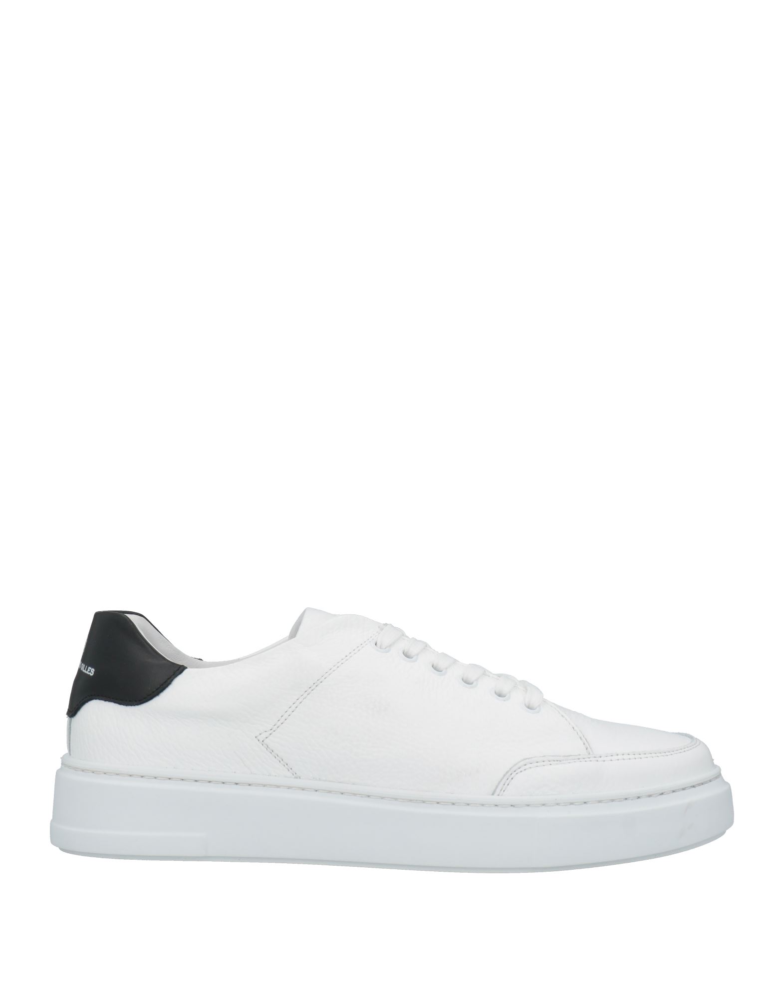 Alessandro Gilles Sneakers In White