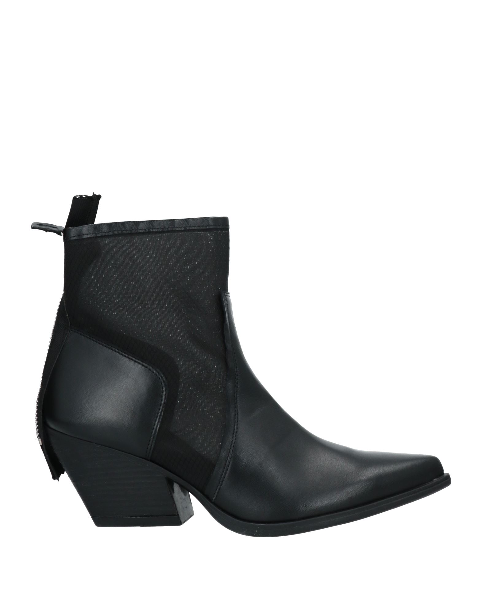 Tosca Blu Ankle Boots In Black
